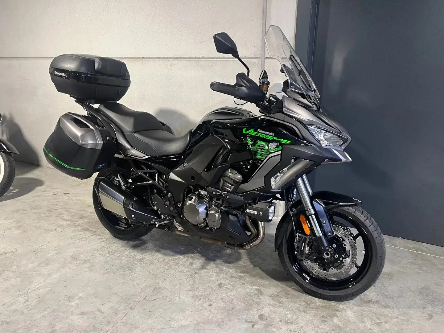 Kawasaki Versys 1000 SE GT in topstaat met verlagingskit - 1
