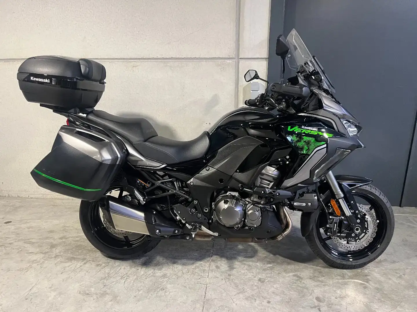 Kawasaki Versys 1000 SE GT in topstaat met verlagingskit - 2