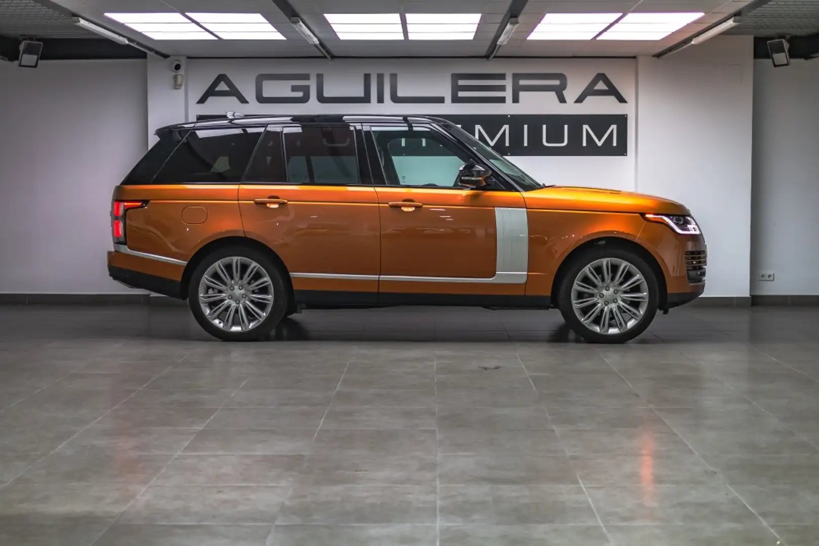 Land Rover Range Rover 3.0D SDV6 Vogue 4WD Aut. Naranja - 2