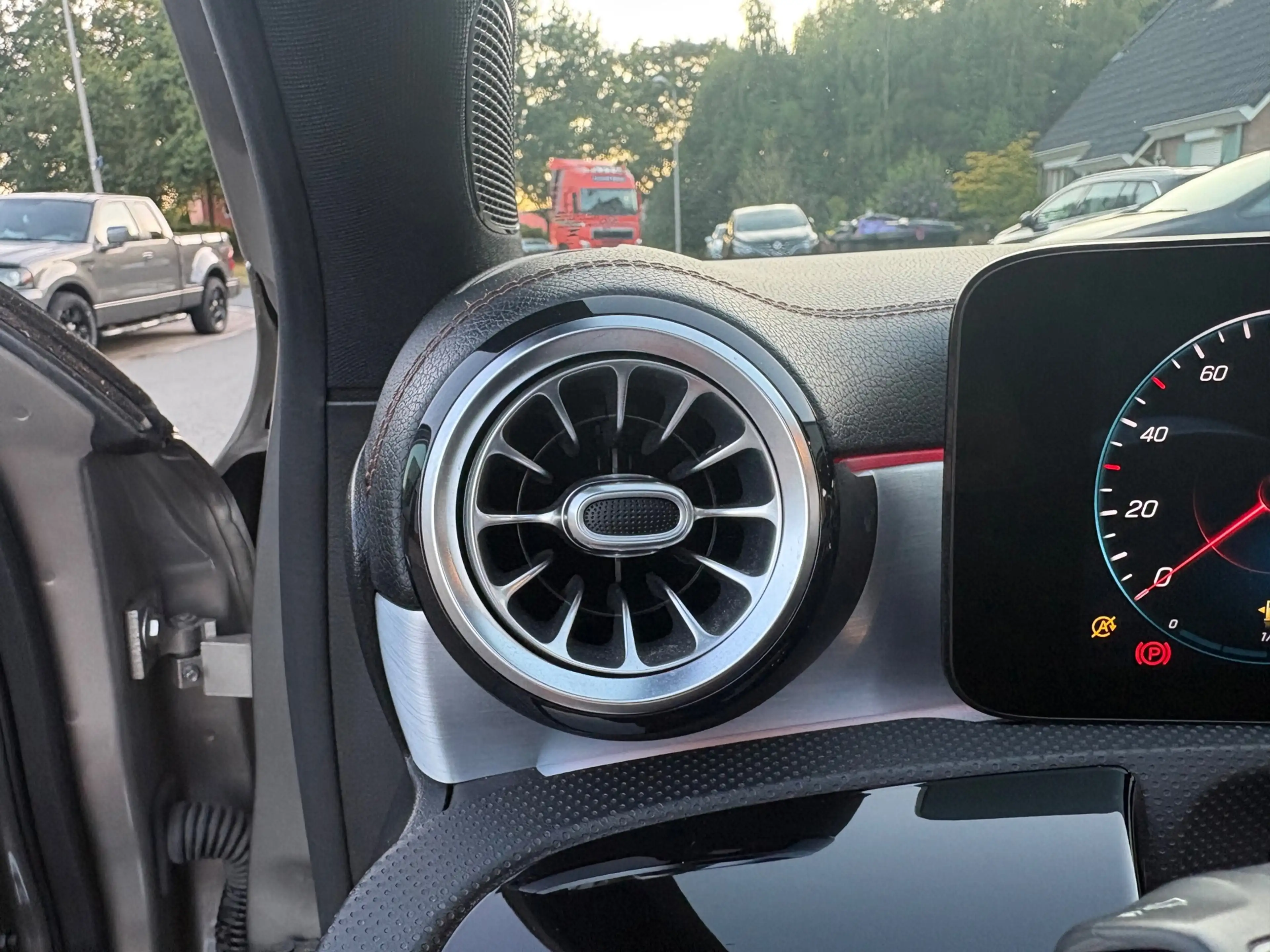 Mercedes-Benz A 220 Launch Edition Premium FULL OPTION — photo 32
