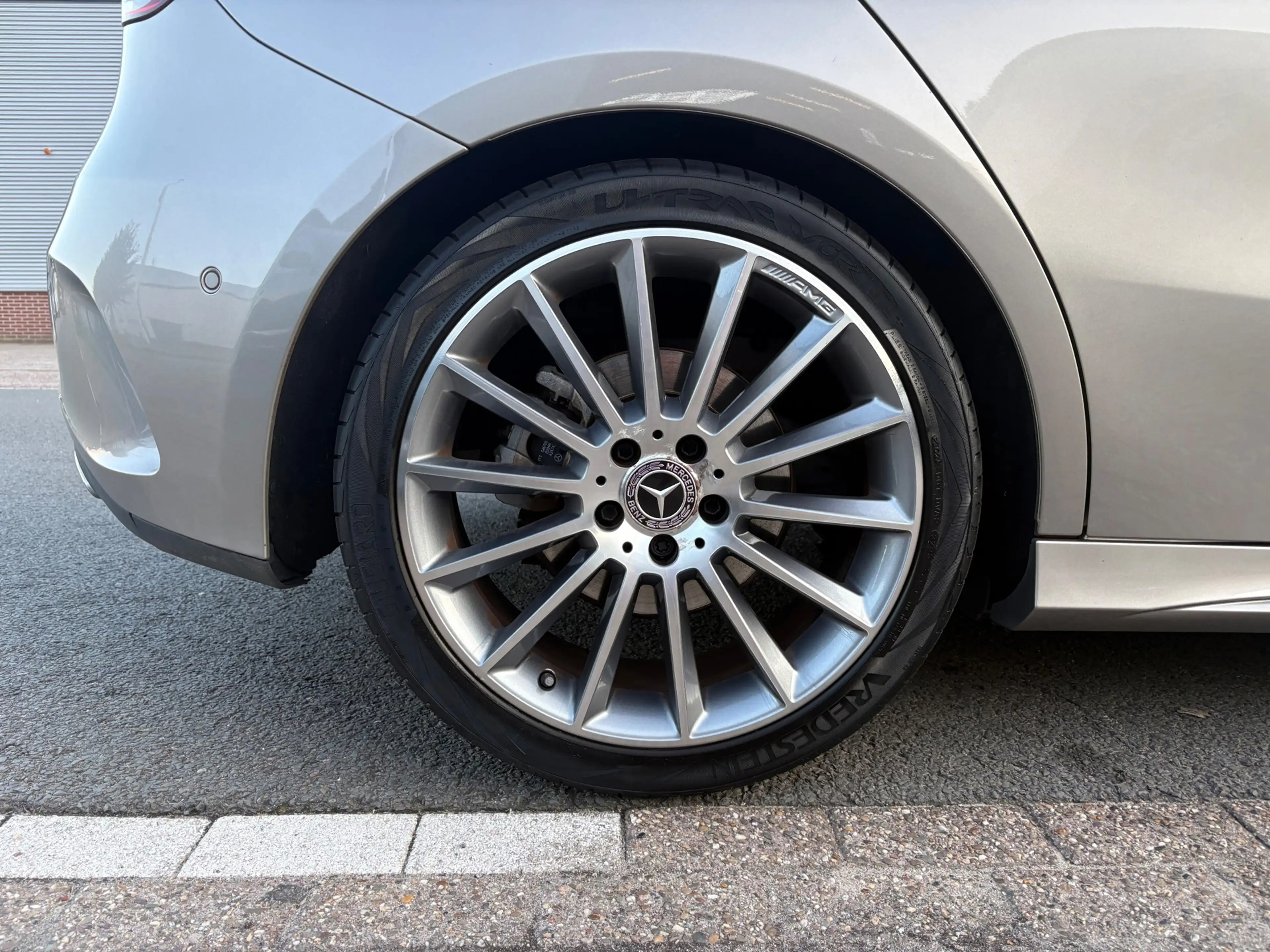 Mercedes-Benz A 220 Launch Edition Premium FULL OPTION — photo 23
