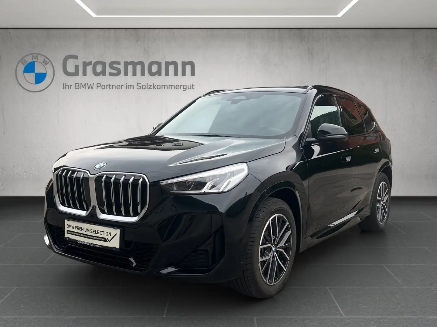 BMW X1 xDrive20d Schwarz - 1