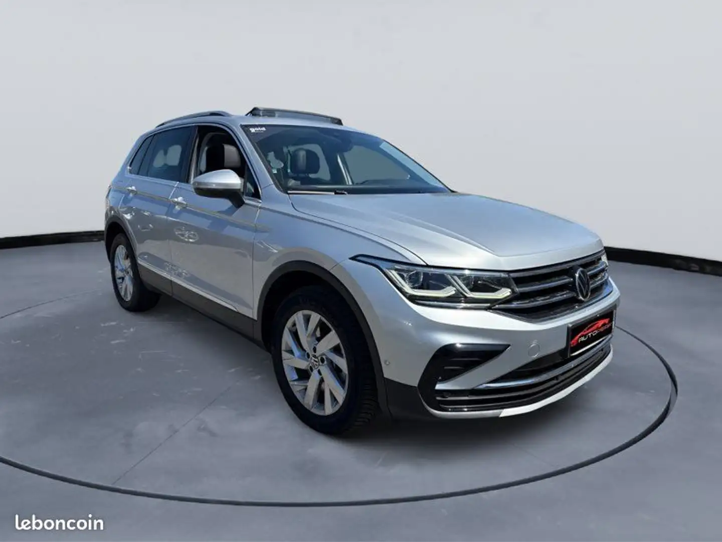 Volkswagen Tiguan 1.4 eHybrid 245 CH DSG6 Élégance GARANTIE 12 MOIS Apple CarPlay Bluetooth Régulateur de vitesse Toit ouvrant Gris - 2