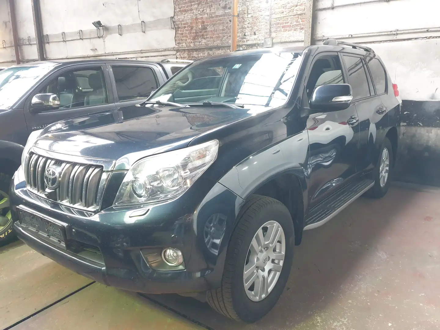 Toyota Land Cruiser Landcruiser 3.0 D-4D Premium 7pl. Blauw - 1