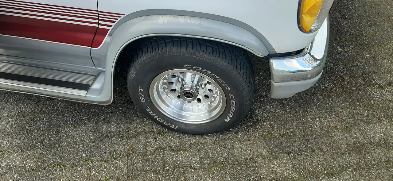 Ford Econoline E150 - V8 - Royal Palm Coach, foto 4