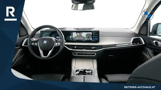 BMW X5 view 11