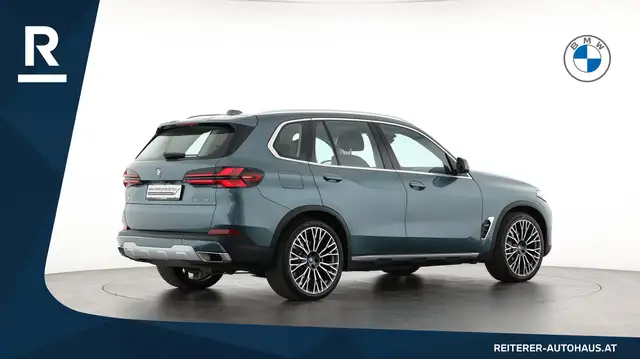 BMW X5 view 5