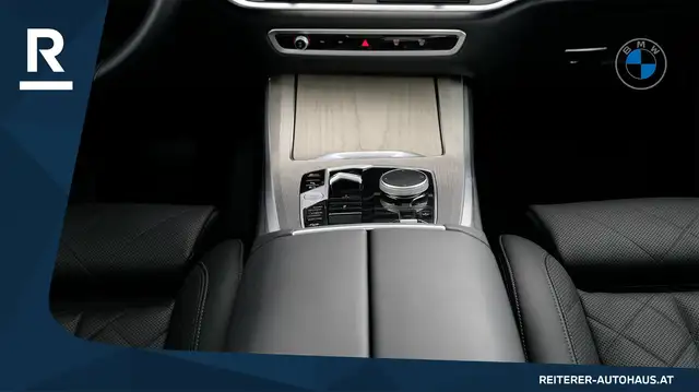 BMW X5 view 13