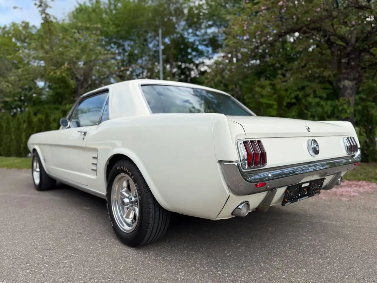 Ford Mustang V8 aus 1966 mit Servolenkung/Klimaanlage, foto 5