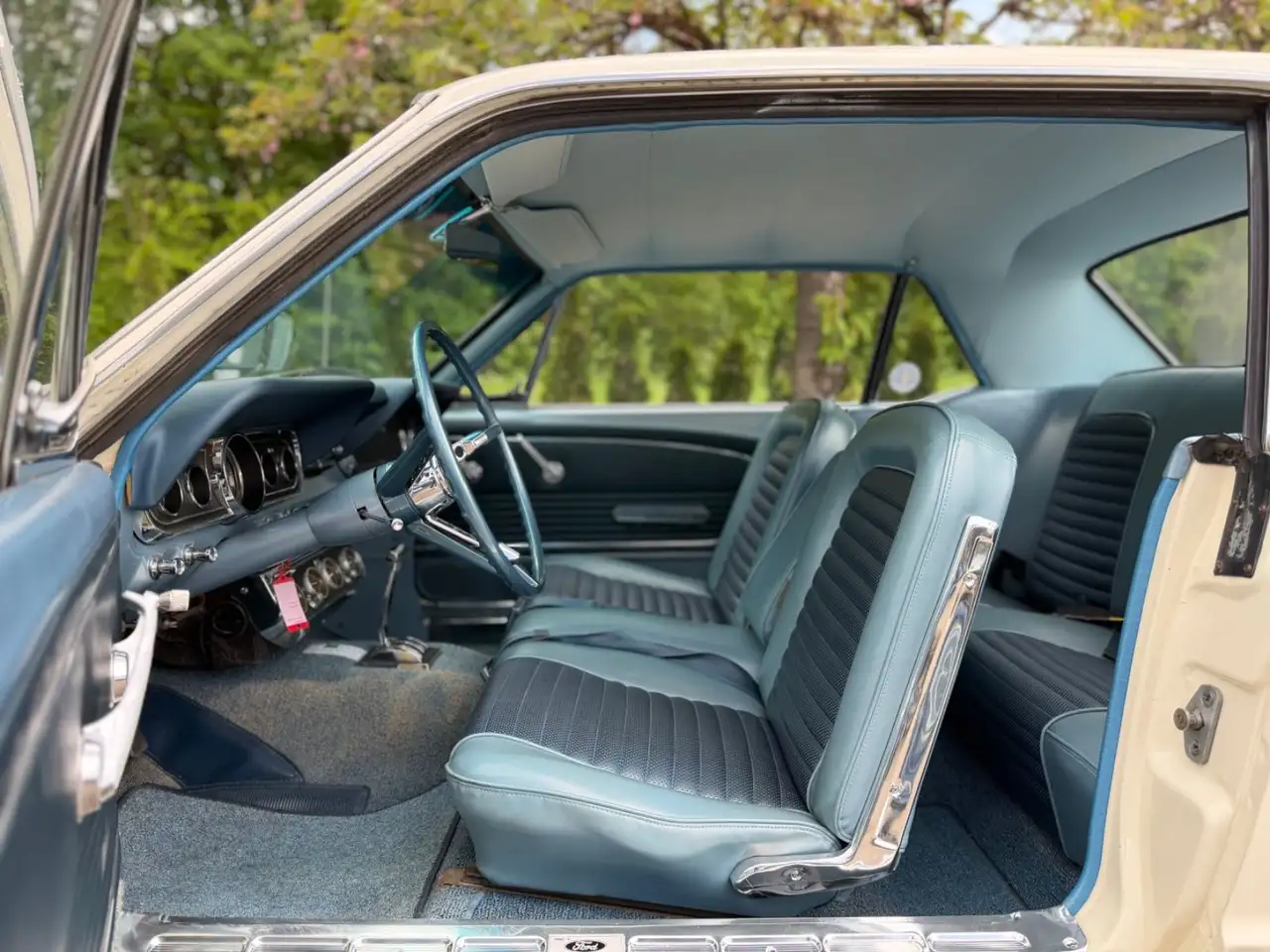 Ford Mustang V8 aus 1966 mit Servolenkung/Klimaanlage, foto 8