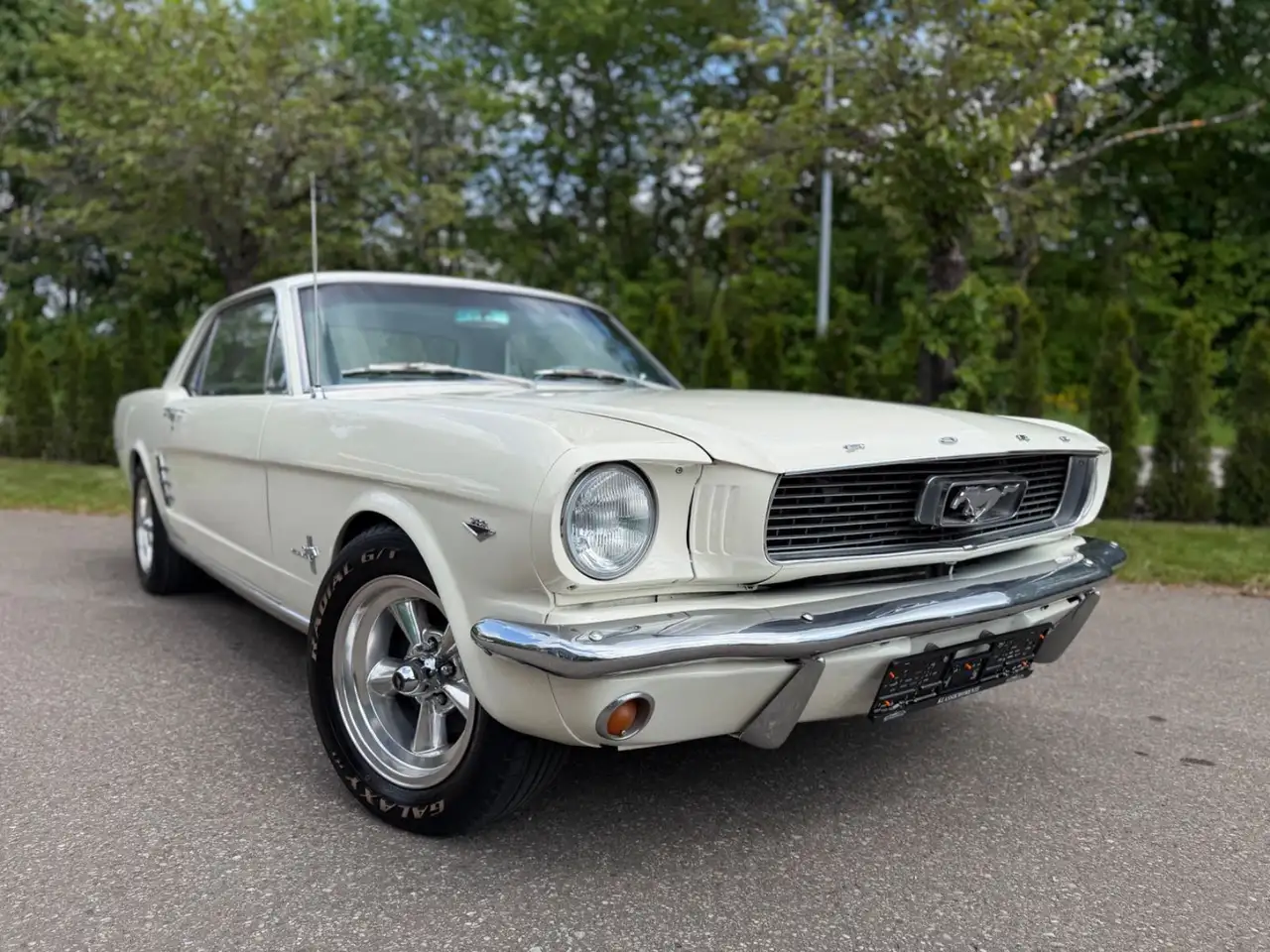Ford Mustang V8 aus 1966 mit Servolenkung/Klimaanlage, foto 3