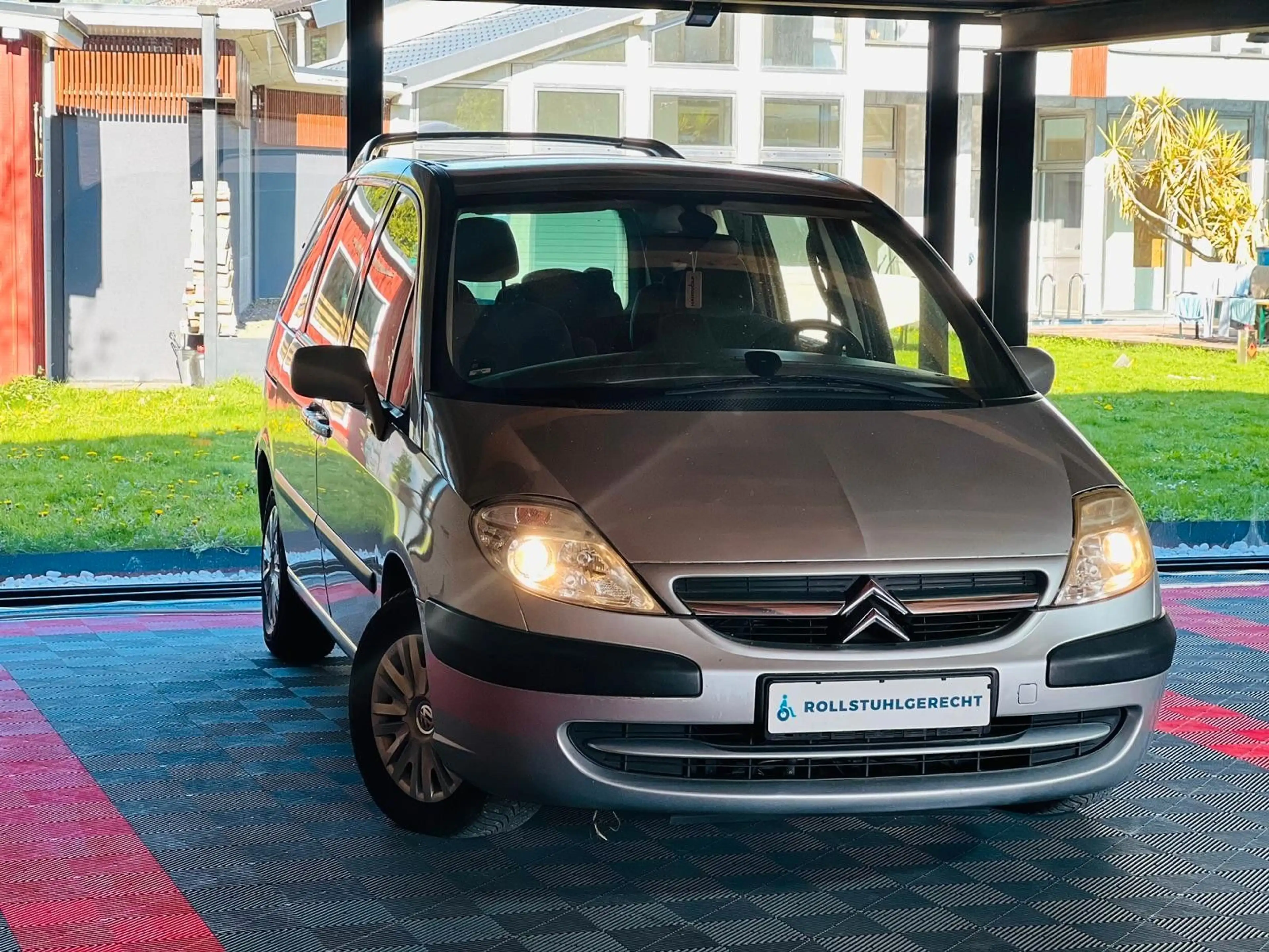 Citroen C8 Behindertengerecht-Rampe — photo 22
