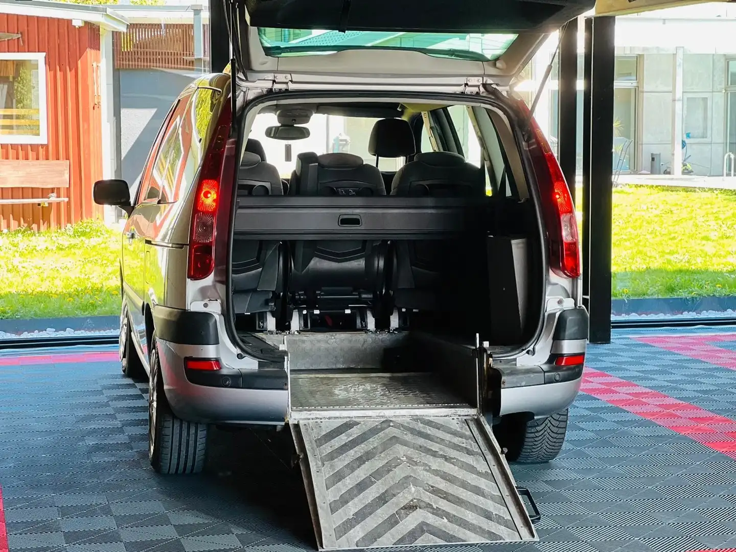 Citroen C8 Behindertengerecht-Rampe Grau - 1