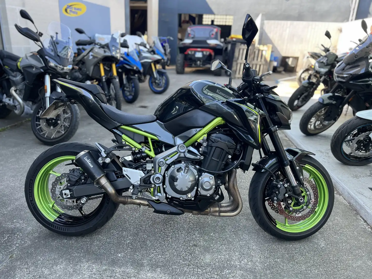Kawasaki Z 900 Black - 1