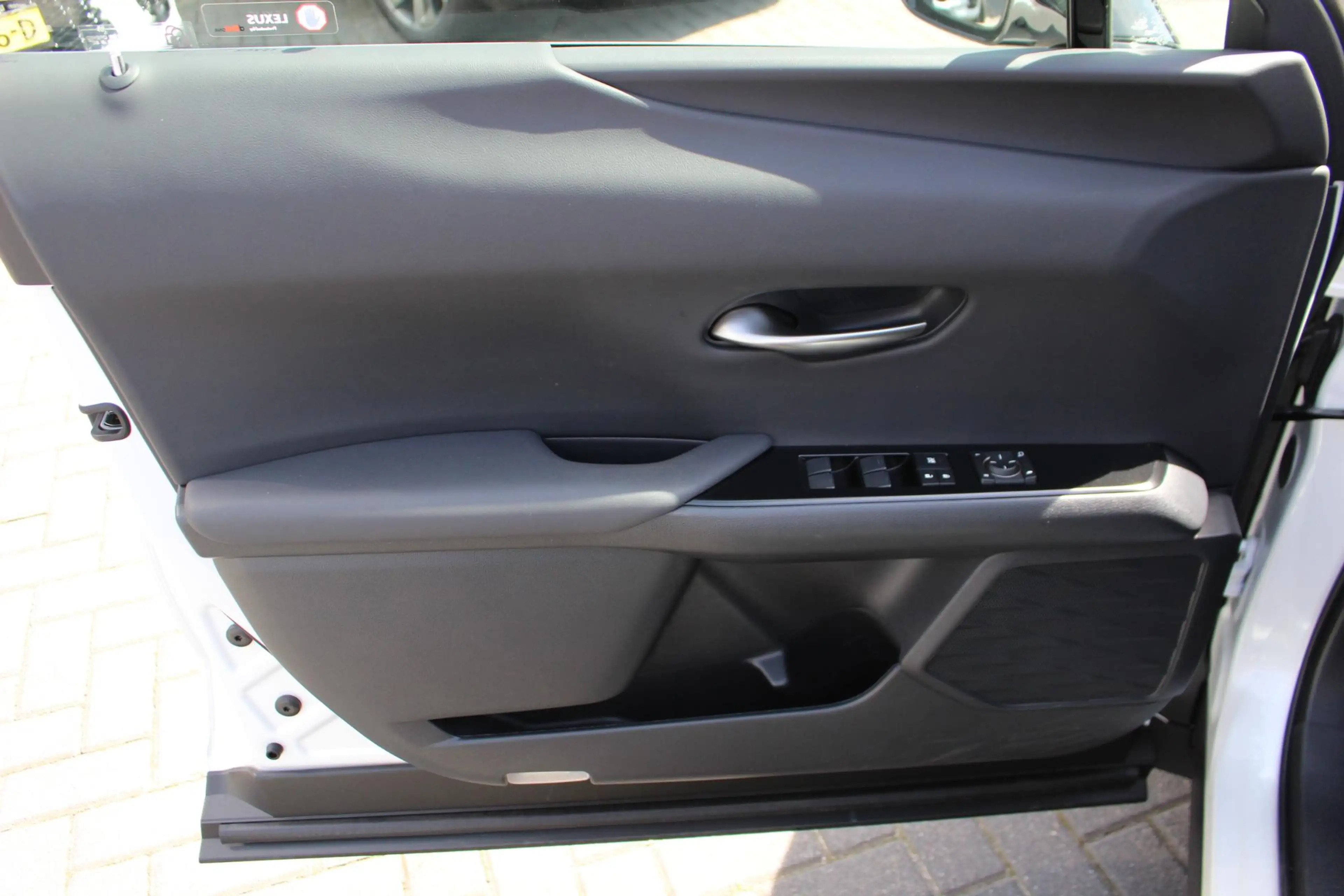 Lexus UX 250h Business Line NAVIGATIE ADAPATIVE CRUISE — photo 15