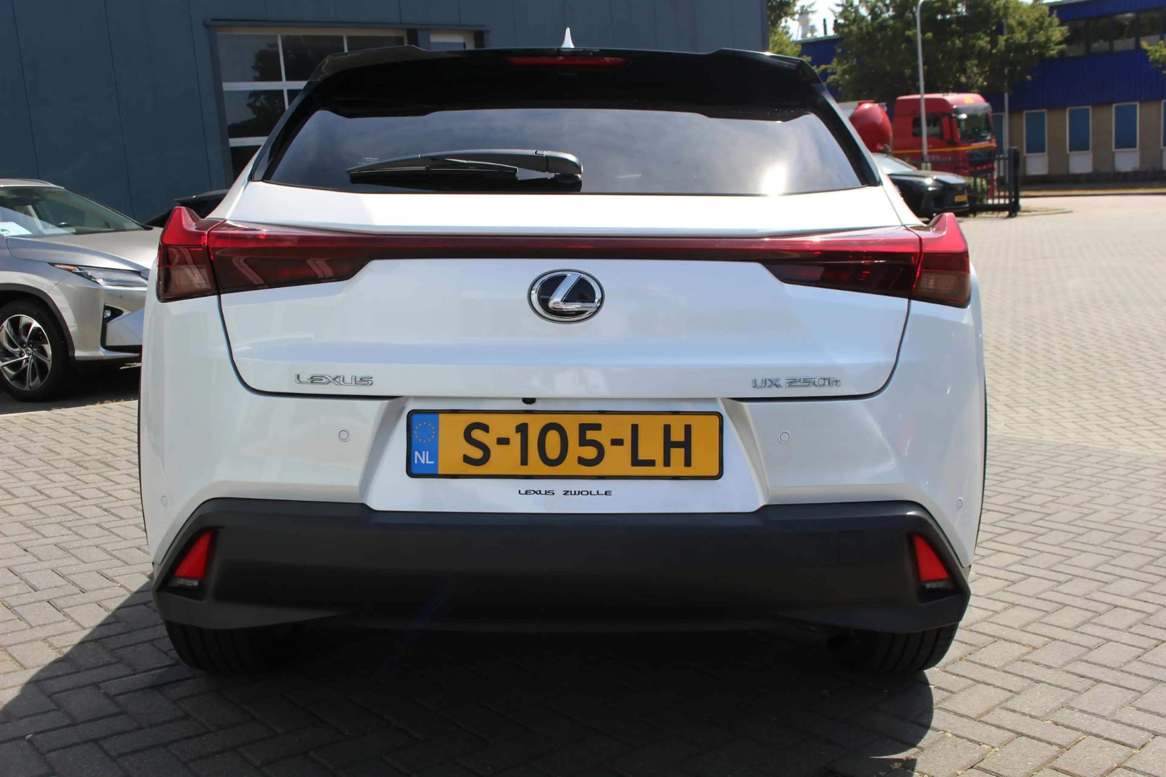 Lexus UX 250h Business Line NAVIGATIE ADAPATIVE CRUISE — photo 4