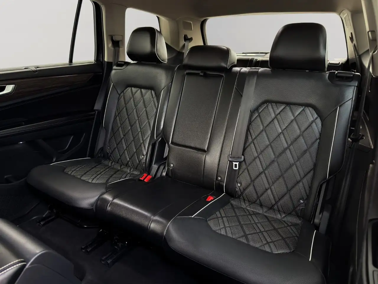 Volkswagen Atlas снимка Volkswagen Atlas