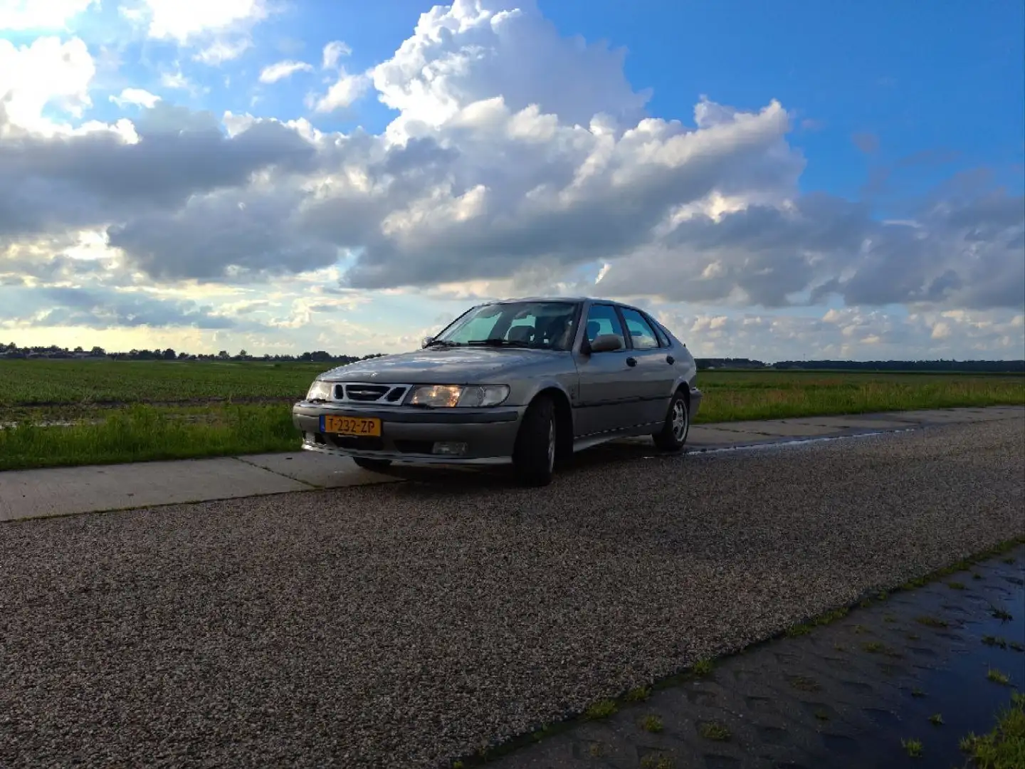 Saab 9-3 2.0 t SE Šedá - 1
