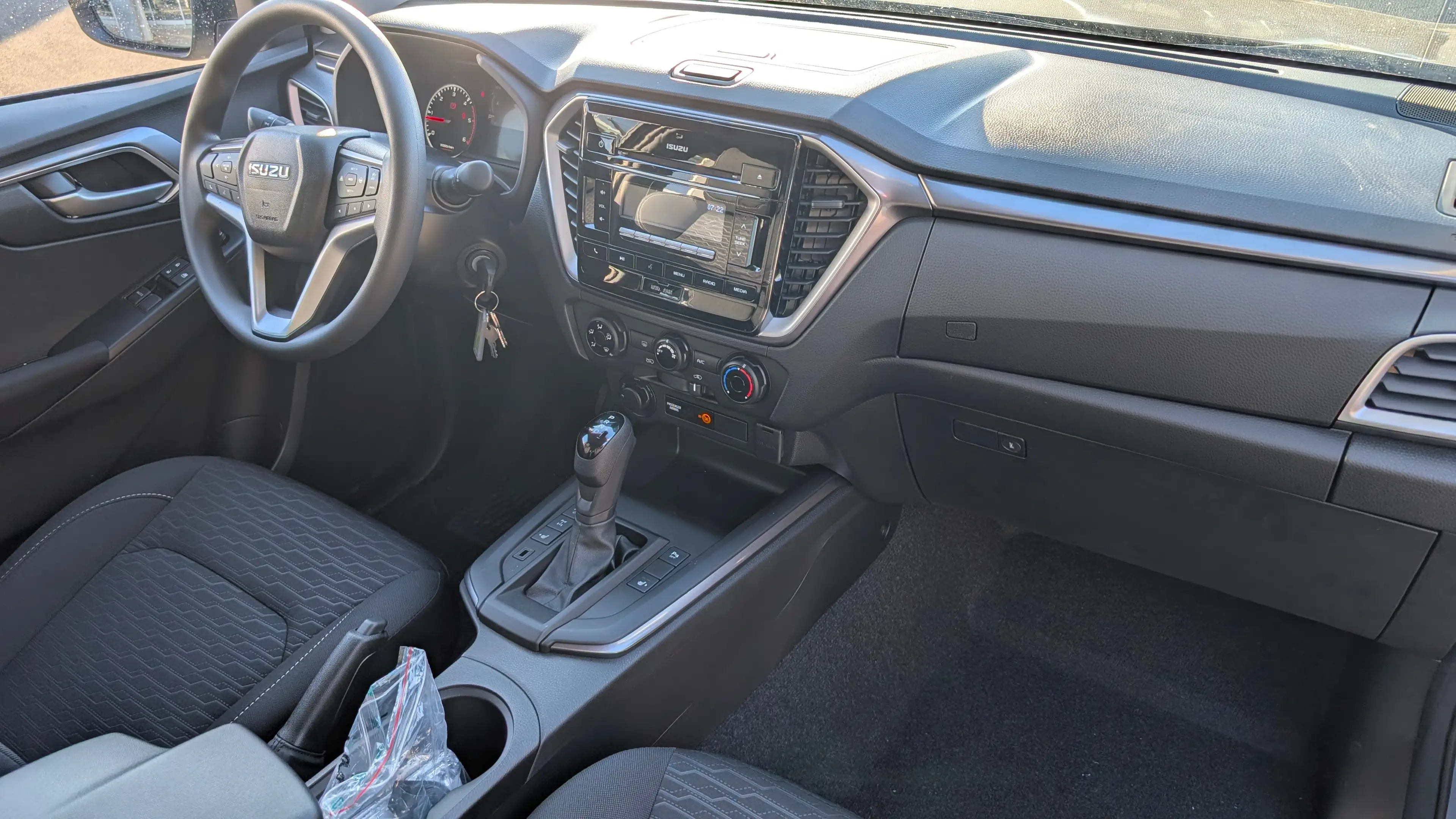 Isuzu D-Max D-Max Space Cab 4WD LS mit PEPEC PRIT + BOX — photo 13