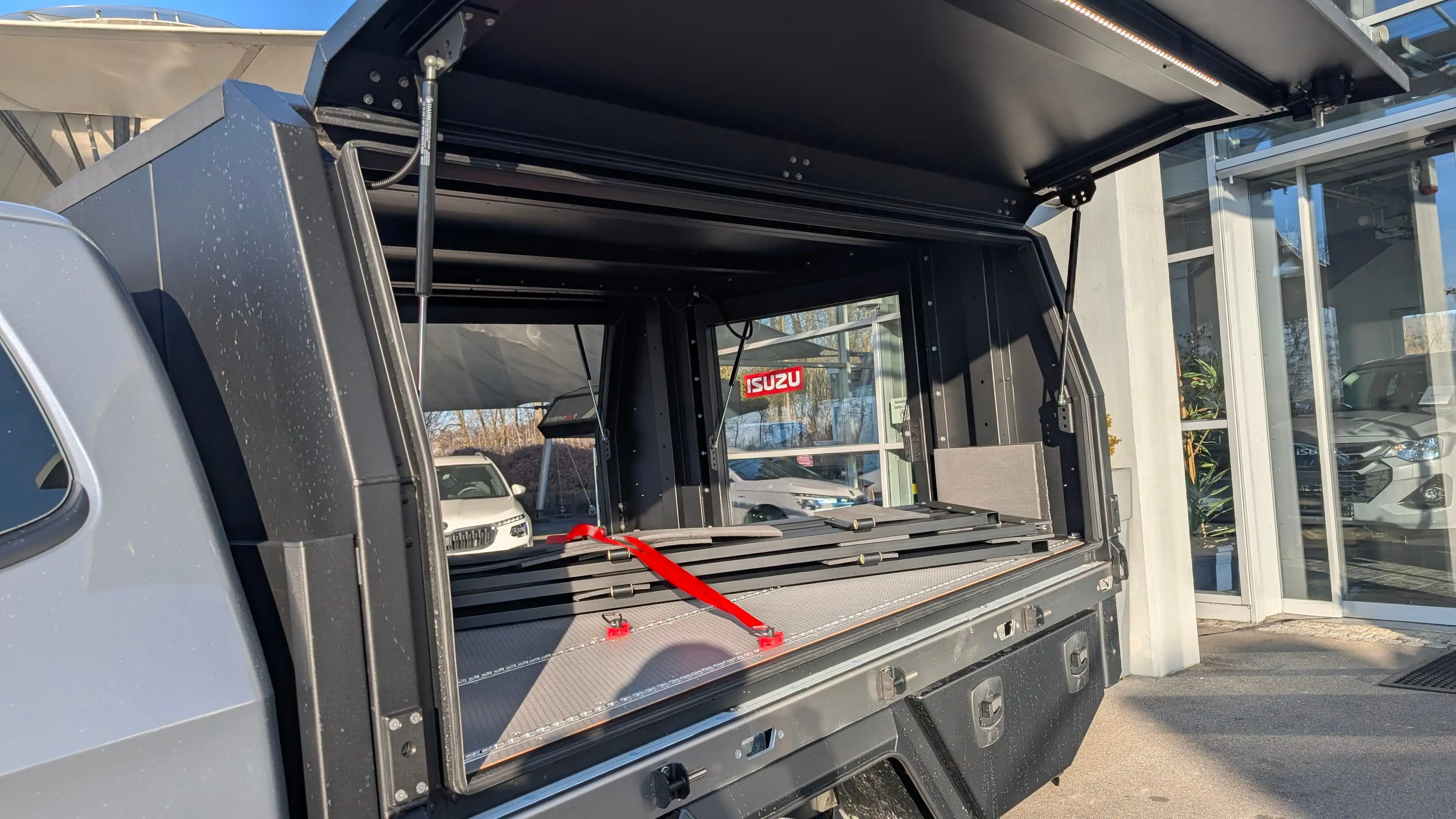 Isuzu D-Max D-Max Space Cab 4WD LS mit PEPEC PRIT + BOX — photo 5