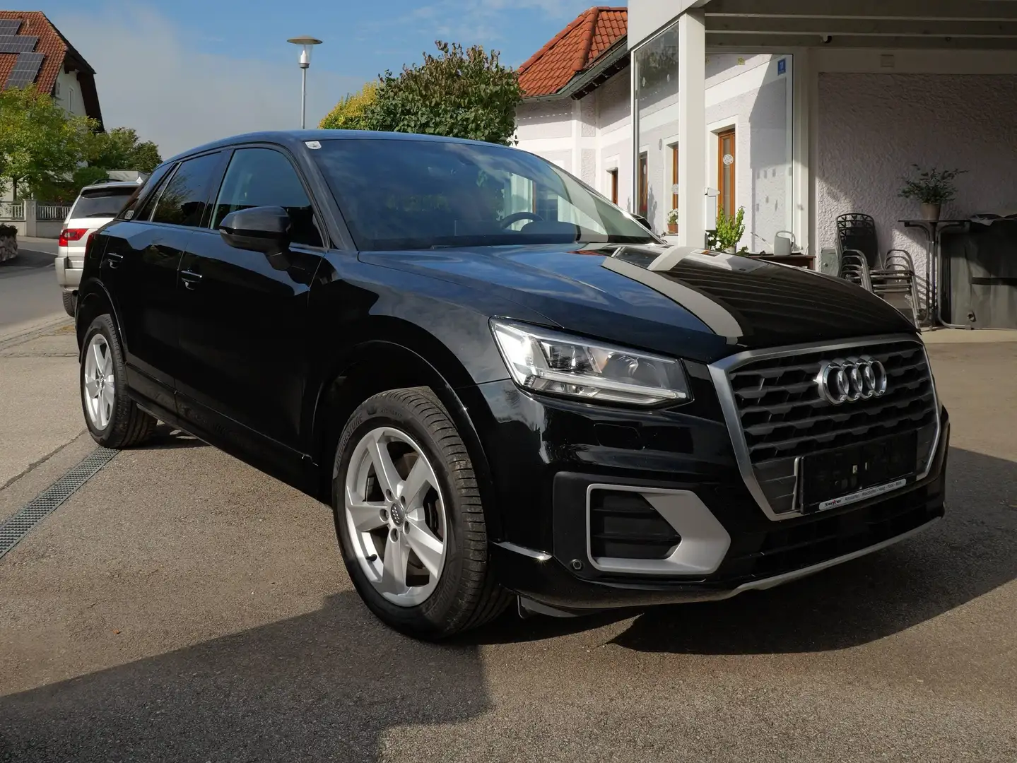 Audi Q2 Q2 1,6 TDI Sport Sport Schwarz - 1