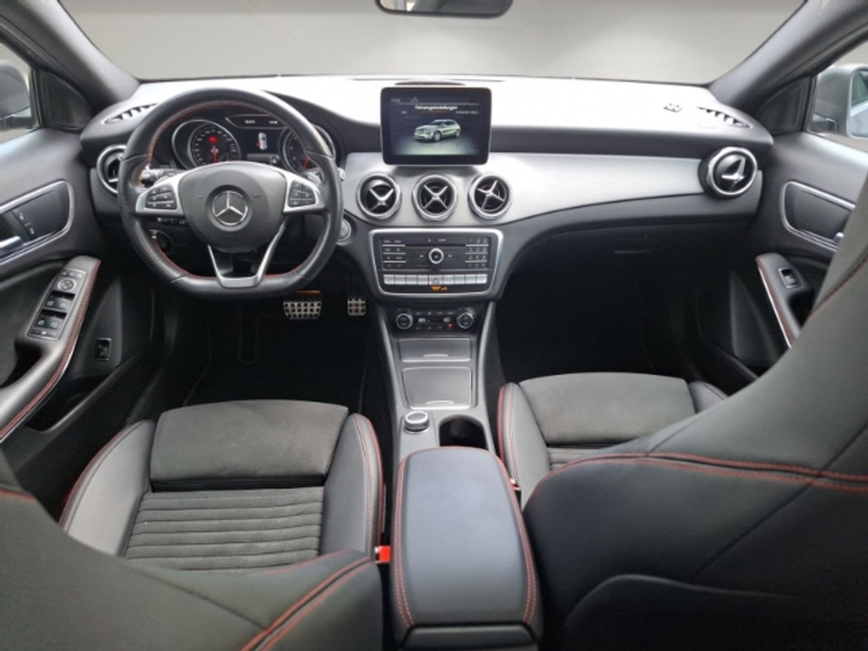Mercedes-Benz GLA 250 4Matic AMG-Line/Automatik/Schiebedach/Navi/Sitzhei — photo 11