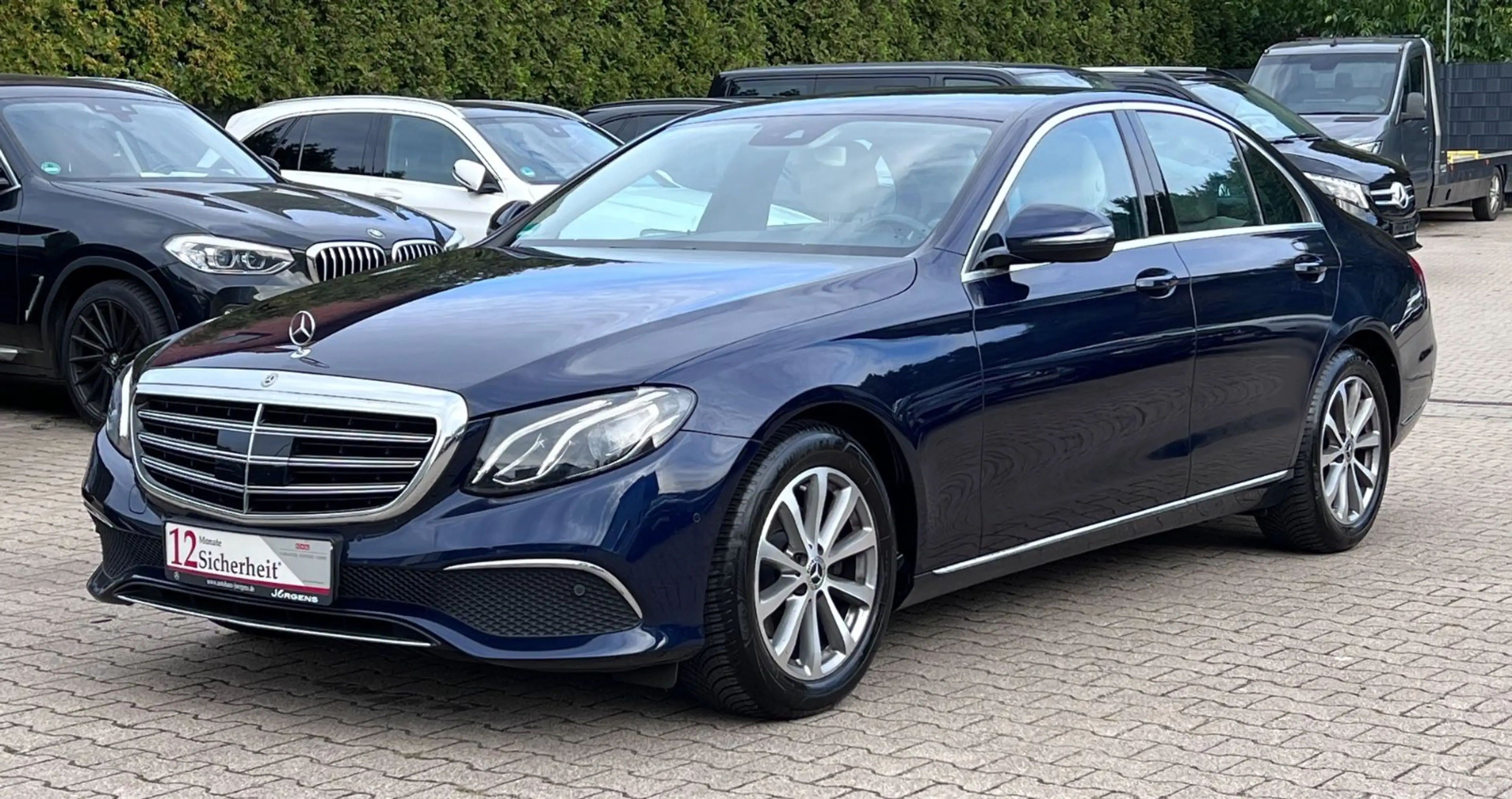 Mercedes-Benz E 200 E200 Lim. AUTOMATIK-STANDHEIZUNG-DISTRONIC-R.CAM