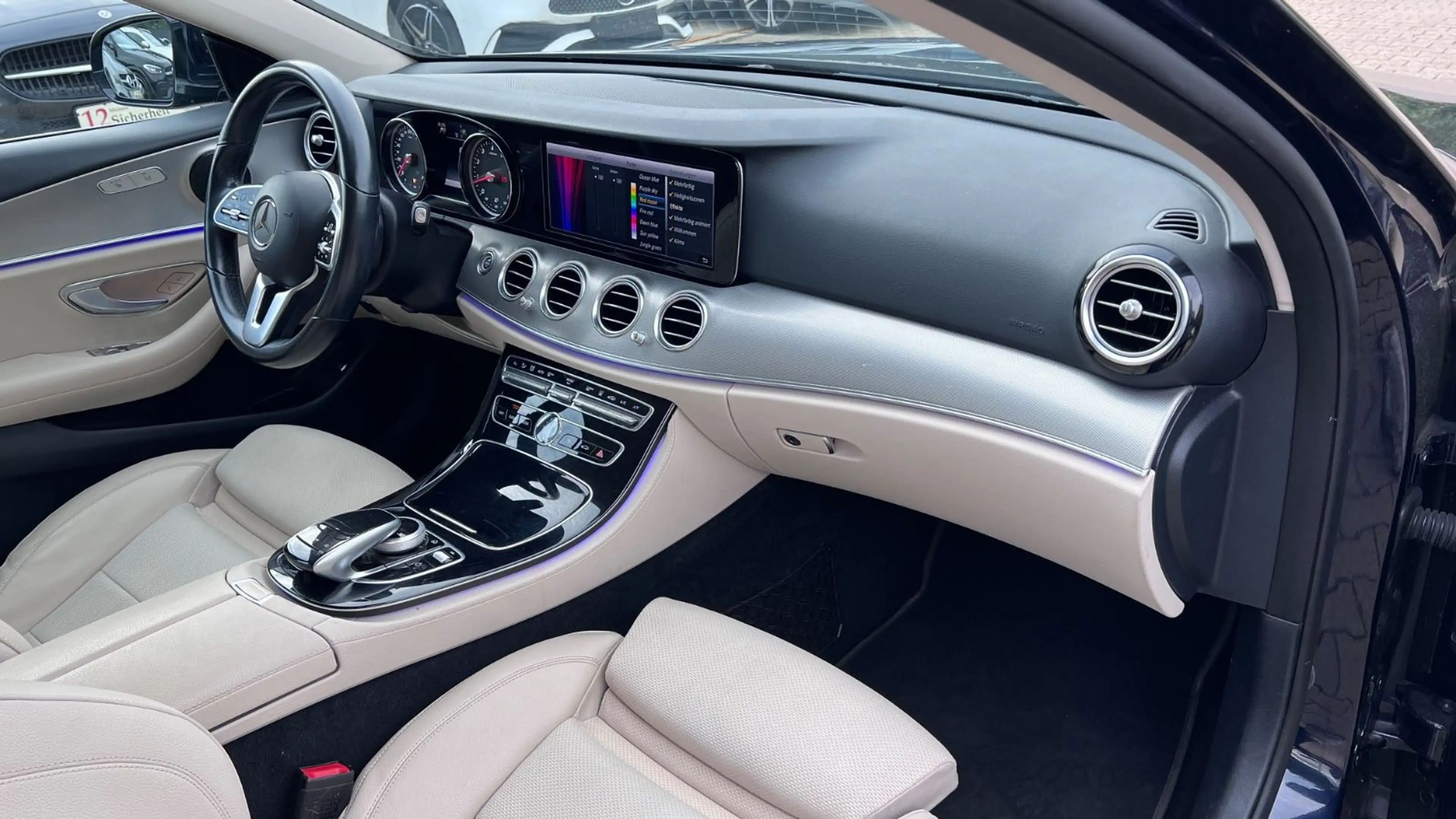 Mercedes-Benz E 200 E200 Lim. AUTOMATIK-STANDHEIZUNG-DISTRONIC-R.CAM — photo 13