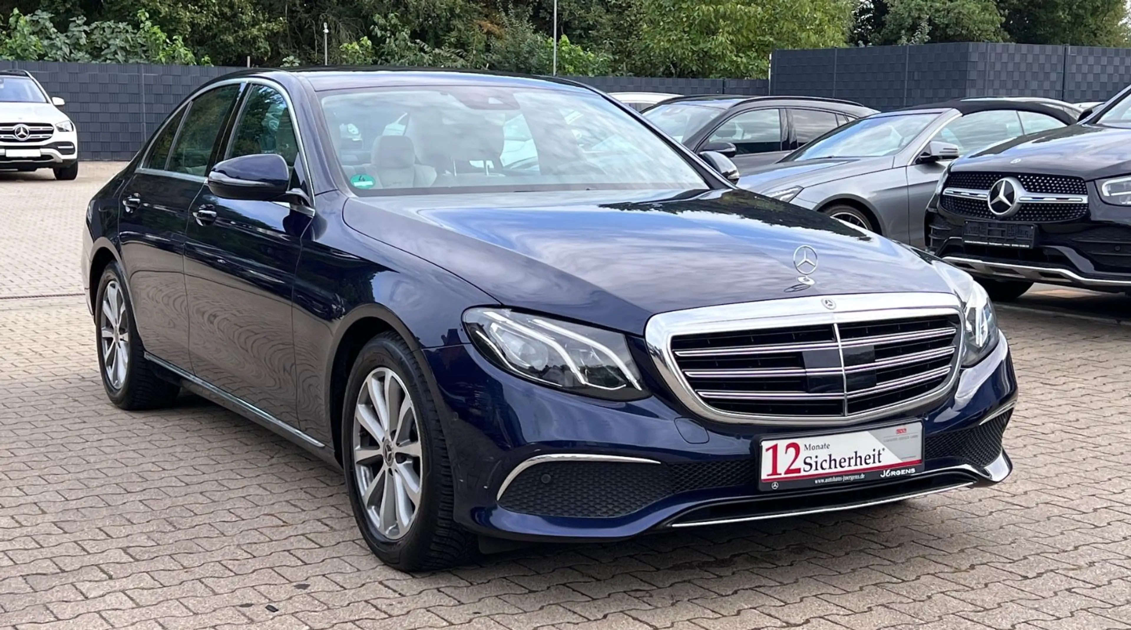 Mercedes-Benz E 200 E200 Lim. AUTOMATIK-STANDHEIZUNG-DISTRONIC-R.CAM — photo 5