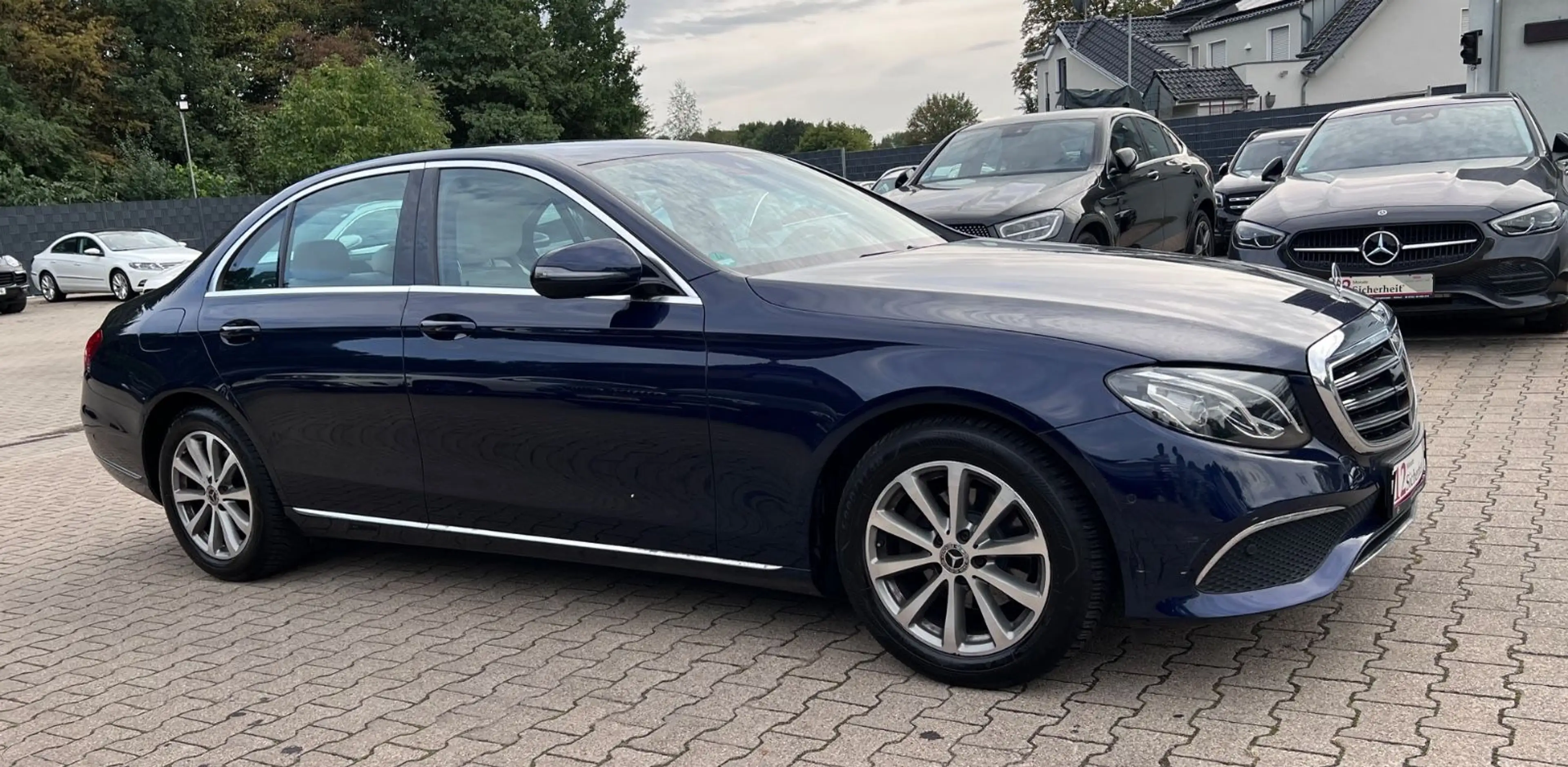 Mercedes-Benz E 200 E200 Lim. AUTOMATIK-STANDHEIZUNG-DISTRONIC-R.CAM — photo 6