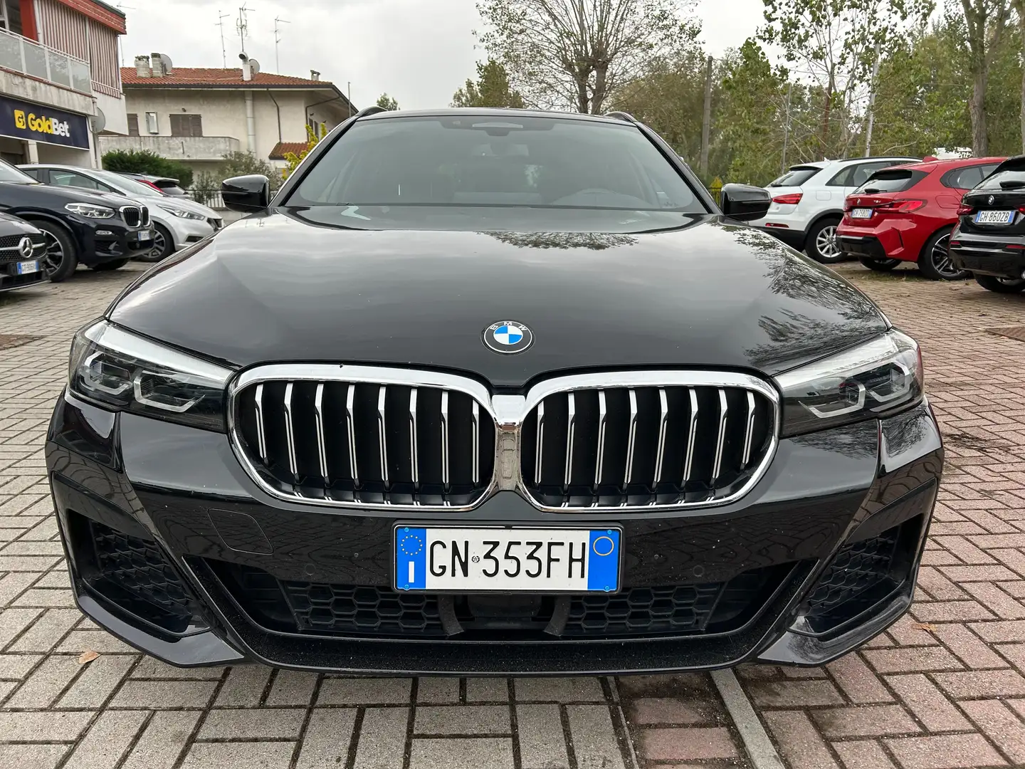 BMW 520 Serie 5Touring520d Touring mhev 48V xdrive Msport Nero - 2