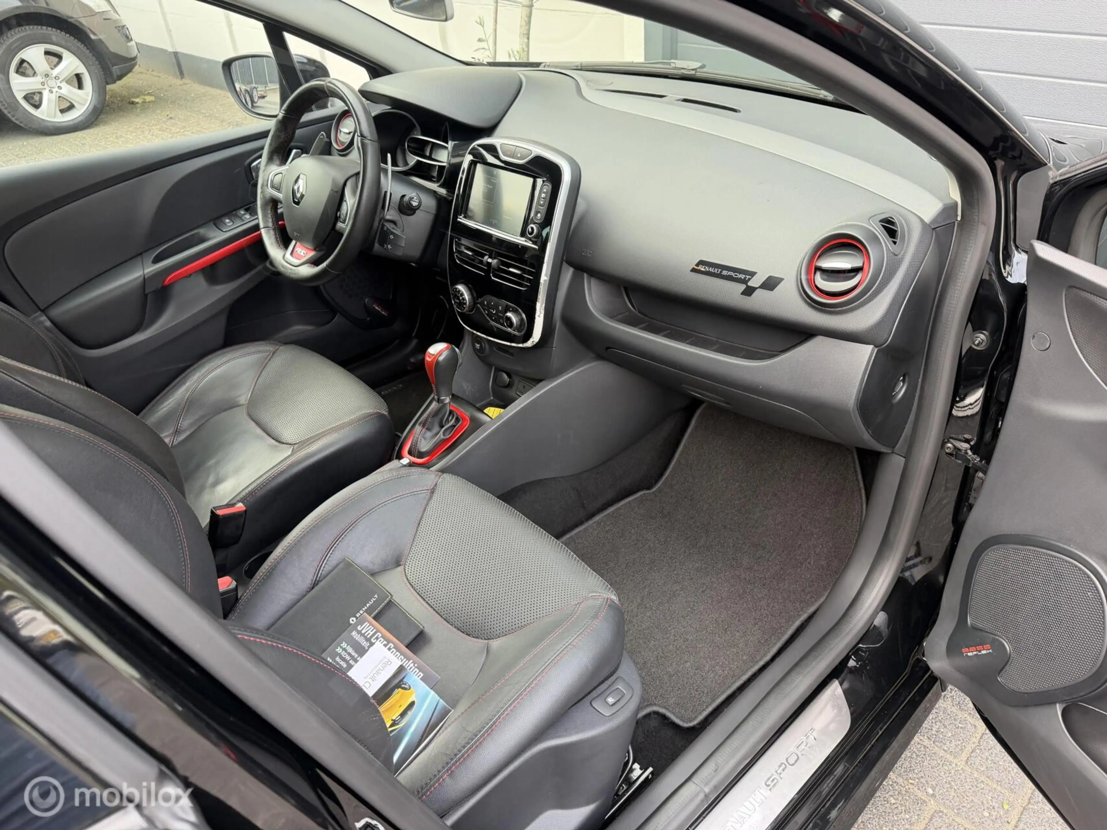 Renault Clio 200pk R.S.|RIJKLAAR|1EIG|LEER|CAMERA|HISTOR|GAR — photo 25