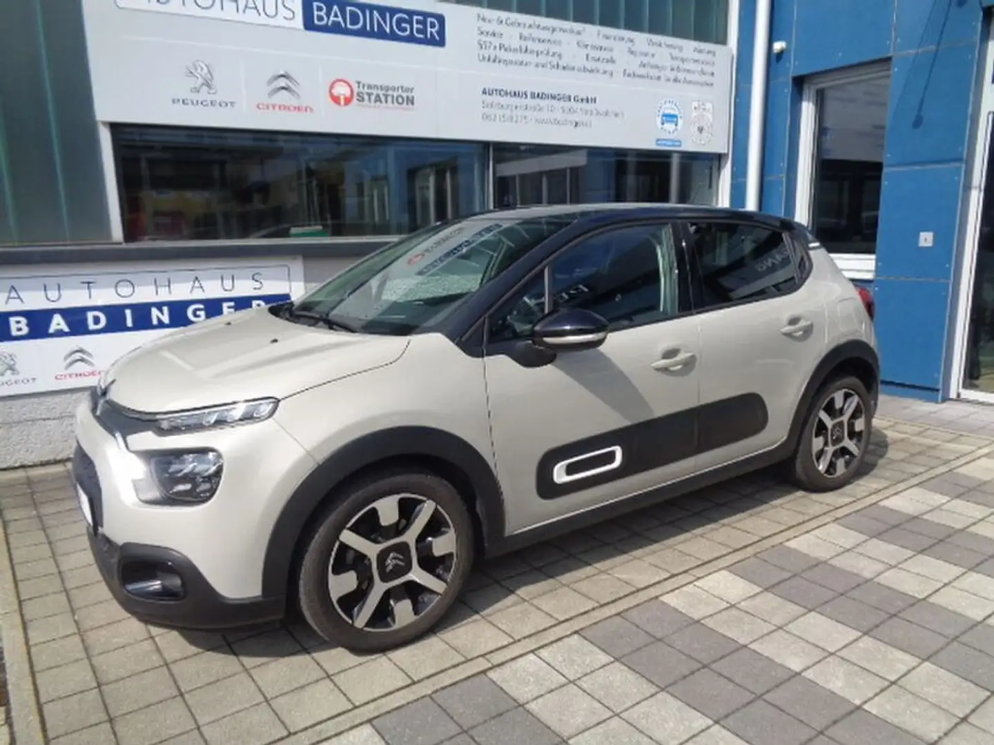 Citroen C3 Shine PT 82 mit NAVI Beige - 1
