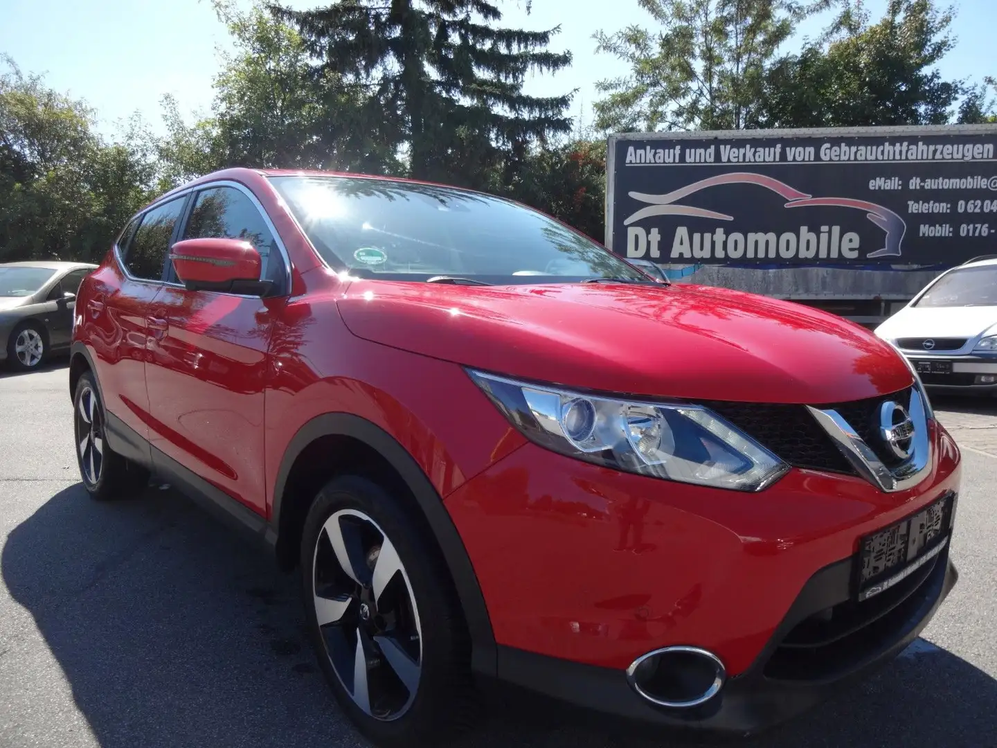 Nissan Qashqai 1.2 DIG-T Xtronic N-CONNECTA /Navi / LPG Červená - 1