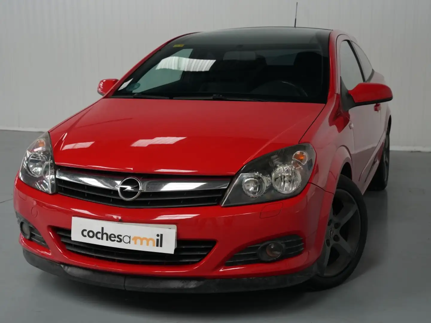 Opel Astra GTC 1.6 Enjoy Rojo - 1