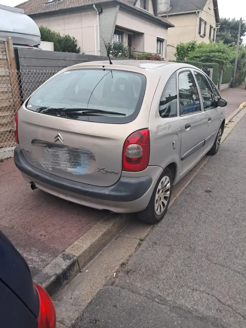 Citroen Xsara Picasso 2.0 HDi - 1