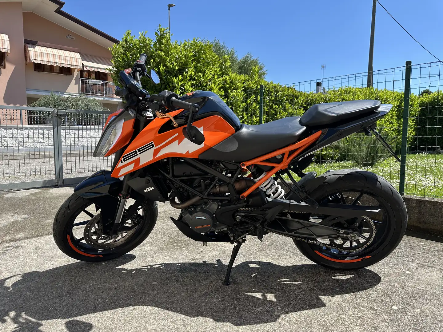 KTM 125 Duke 2017 orange black Portocaliu - 1