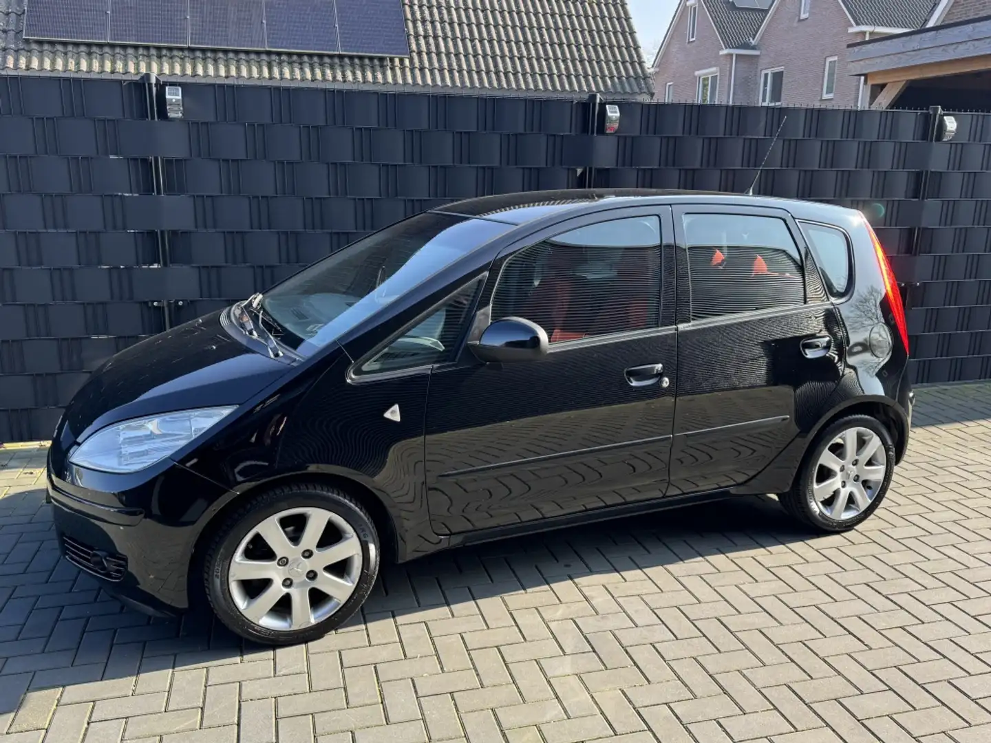 Mitsubishi Colt 1.3 Instyle| AIRCO| ELEK PAKKET| 140DKM| DEALER ON Negru - 2