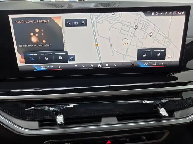 BMW X7 view 12