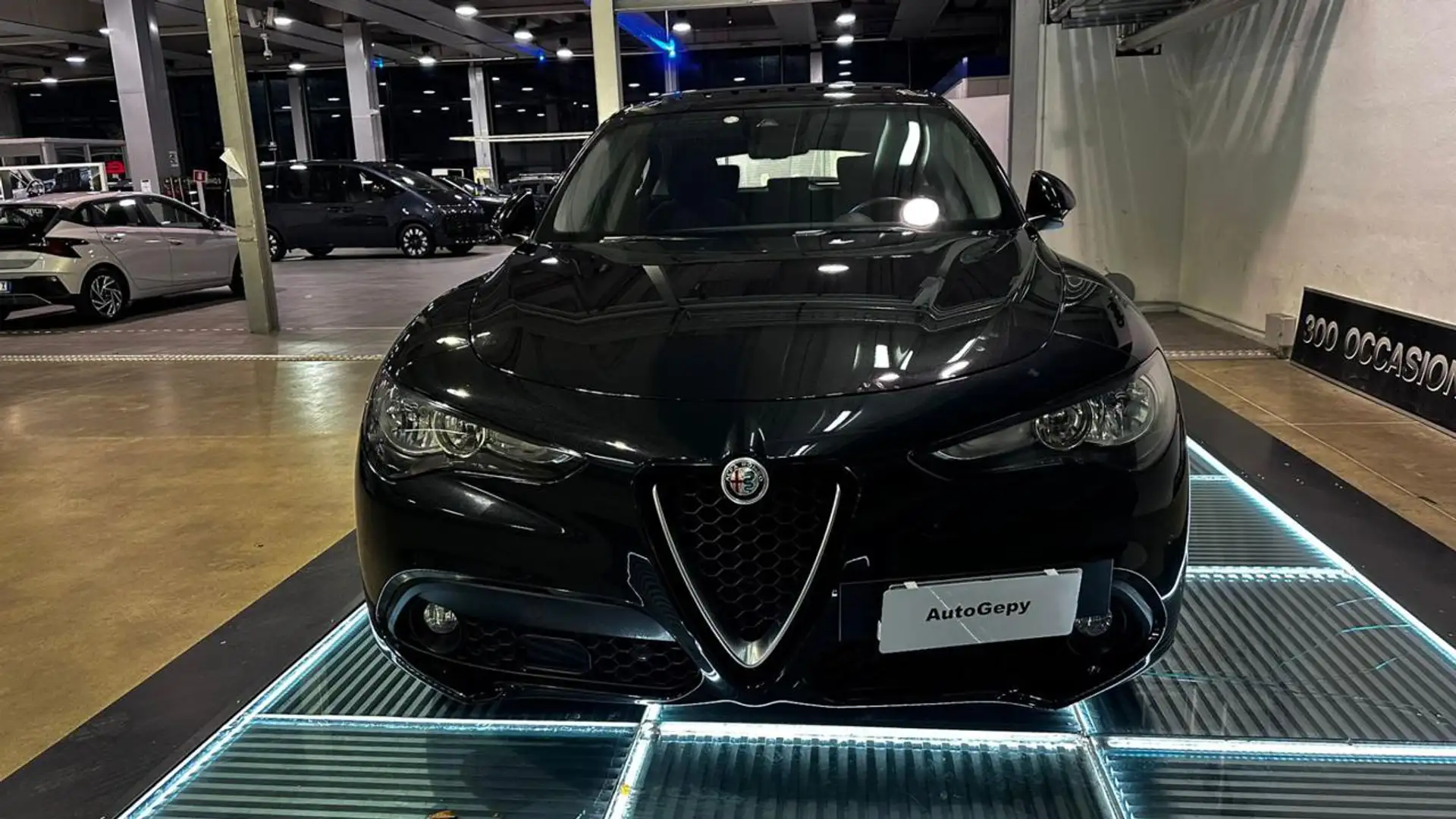 Alfa Romeo Stelvio 2.2 Turbodiesel 160 CV AT8 RWD Business"TETTO" Nero - 2