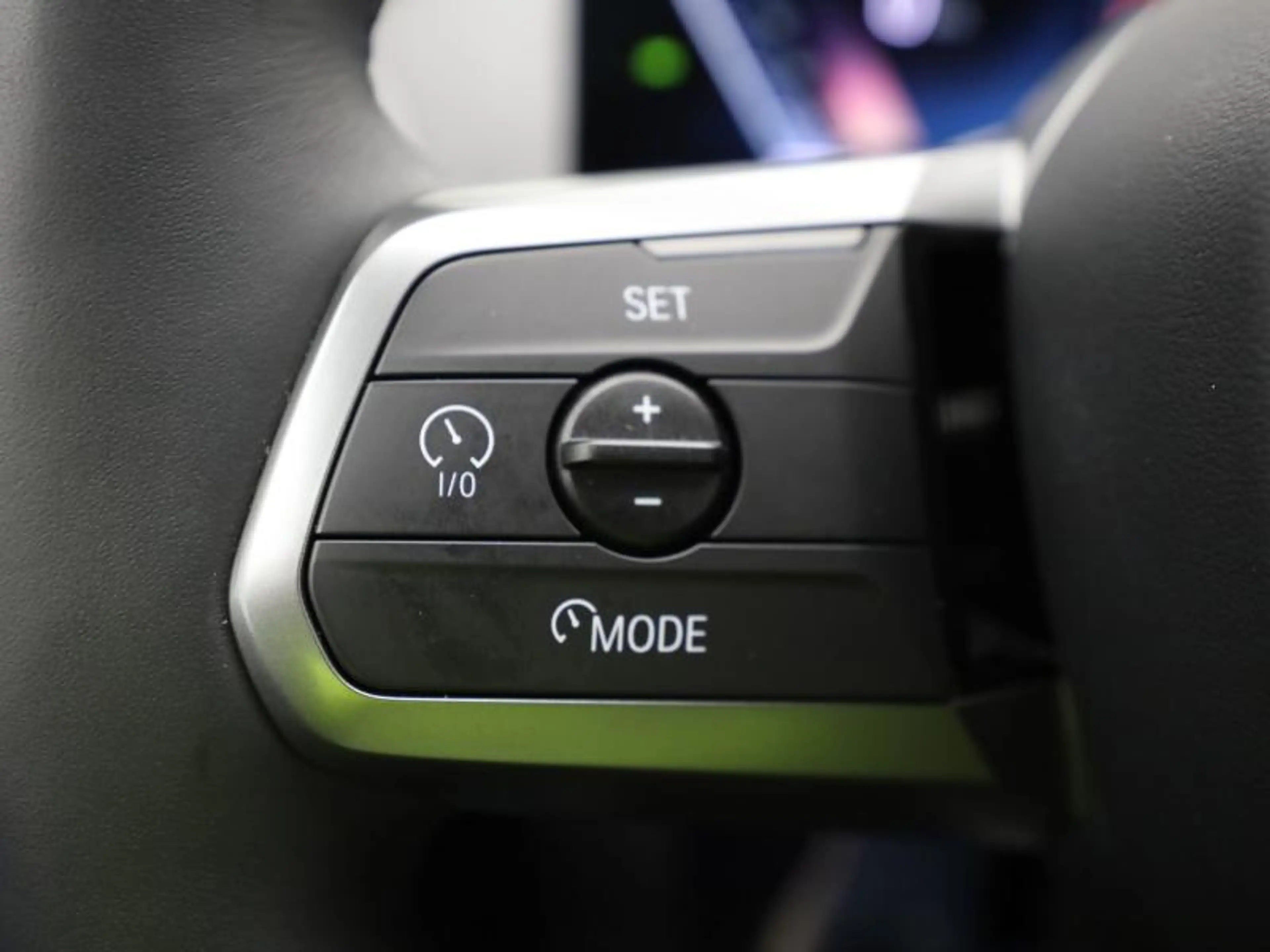 BMW iX M SPORT - HARMAN-KARDON - ACC - HAAK — photo 11