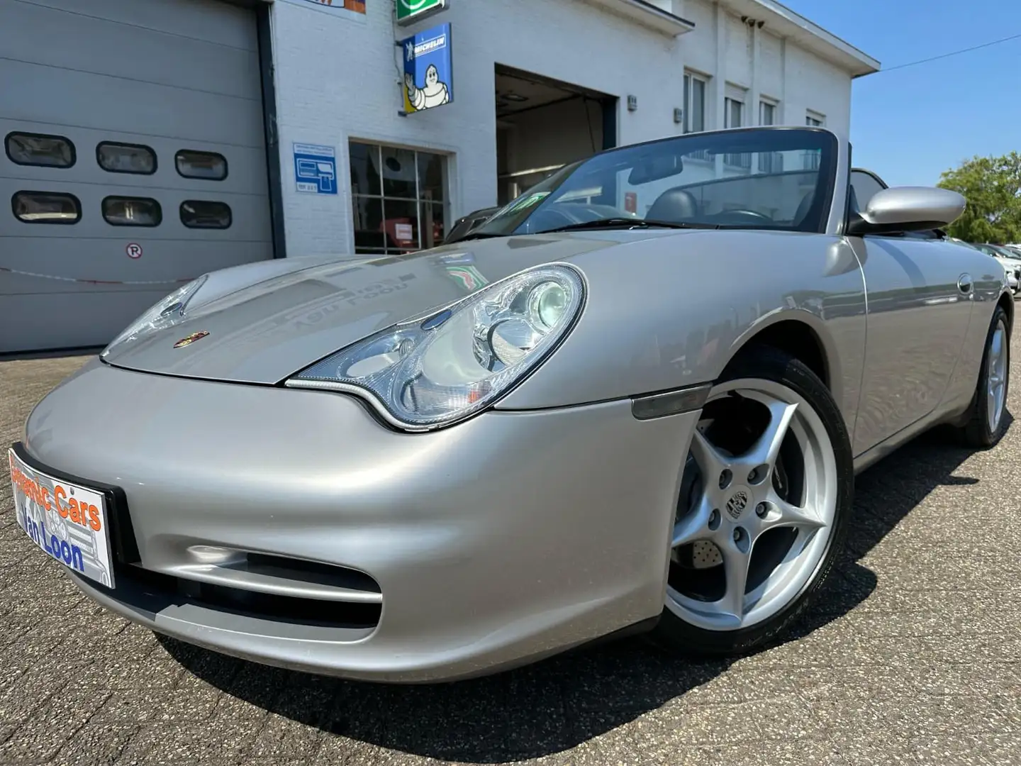 Porsche 911 Carrera Cabriolet 3.6i Tiptr 1Eigenaar NieuwStaat Zilver - 1