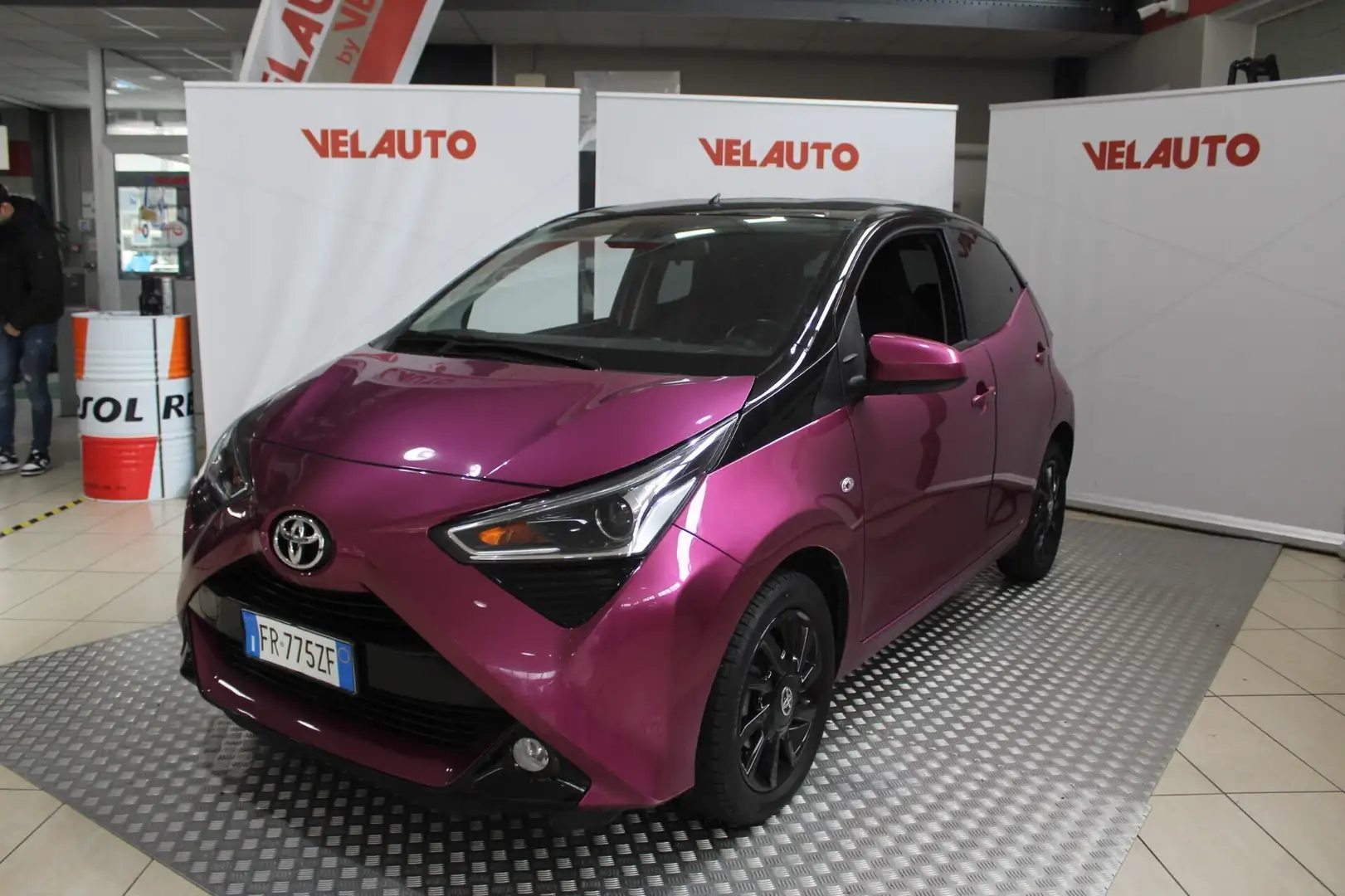 Toyota Aygo 1.0 VVT-i 72 CV 5 porte x-trend MMT Mauve - 1