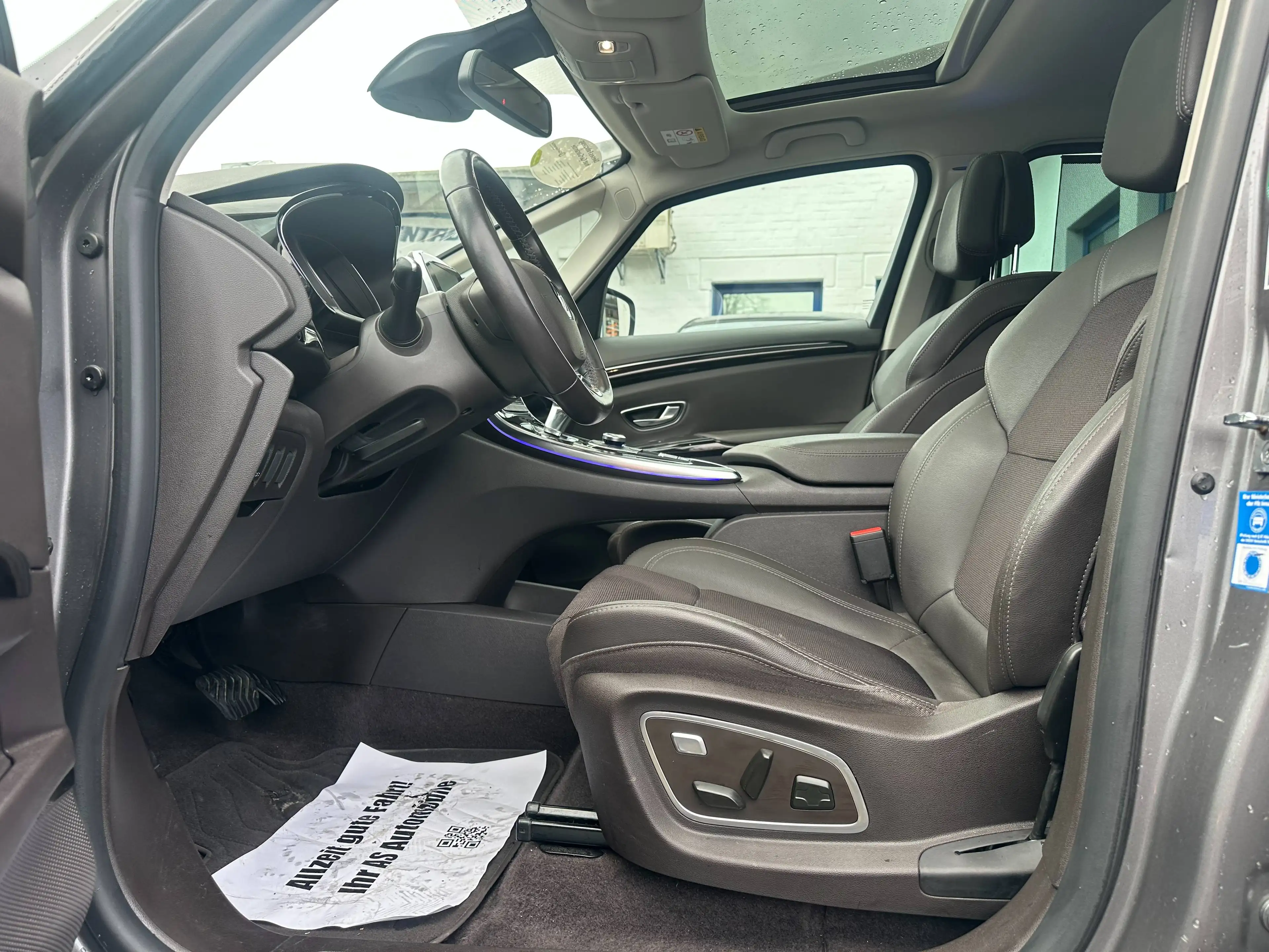 Renault Espace 1.6 dCi Life+Aut+7 SITZE+NAVI+LED+KLIMATR+PANORAMA — photo 6