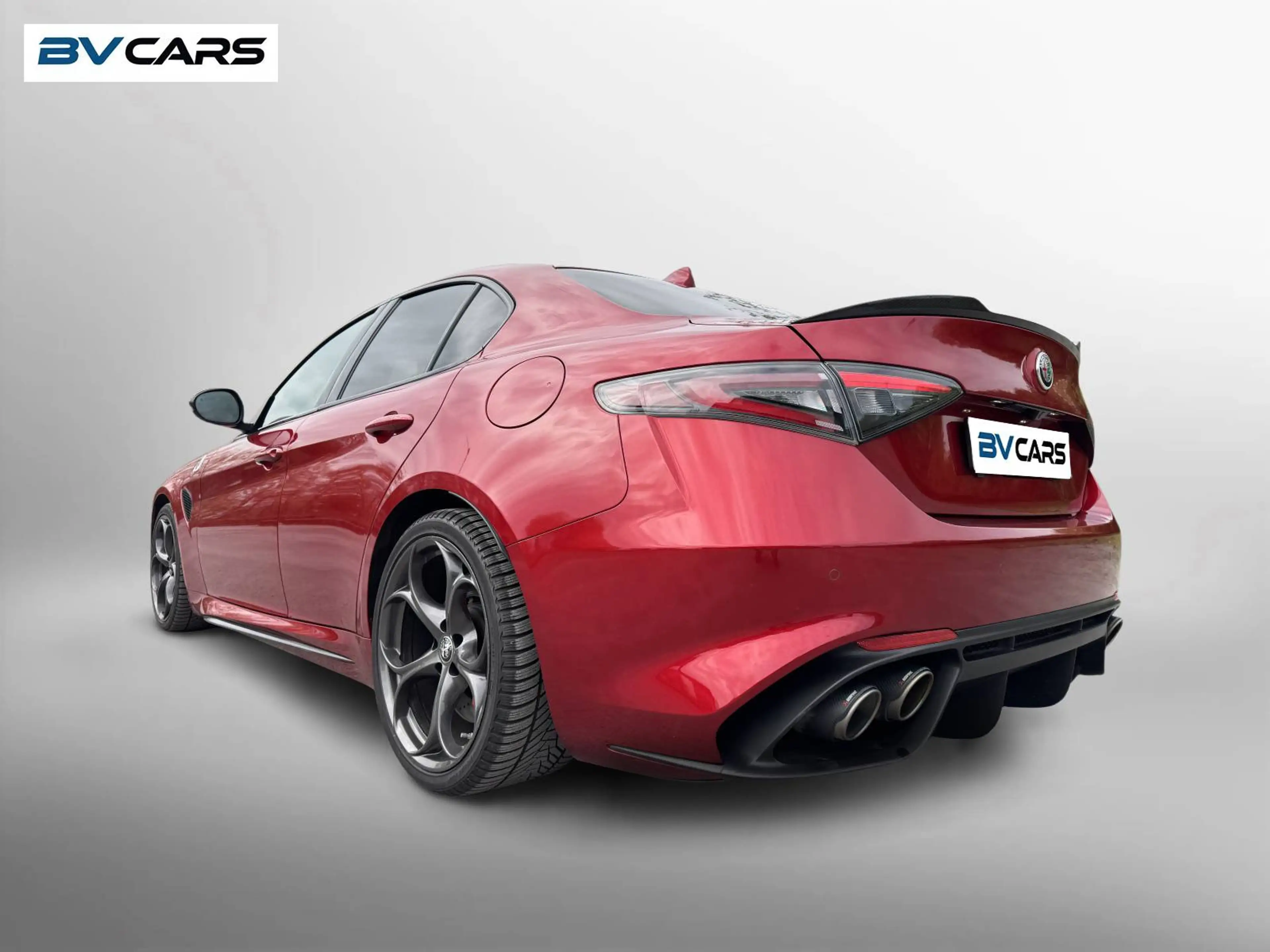 Alfa Romeo Giulia 2.9 T V6 Quadrifoglio Akrapovic/307km/h/CarPlay — photo 3