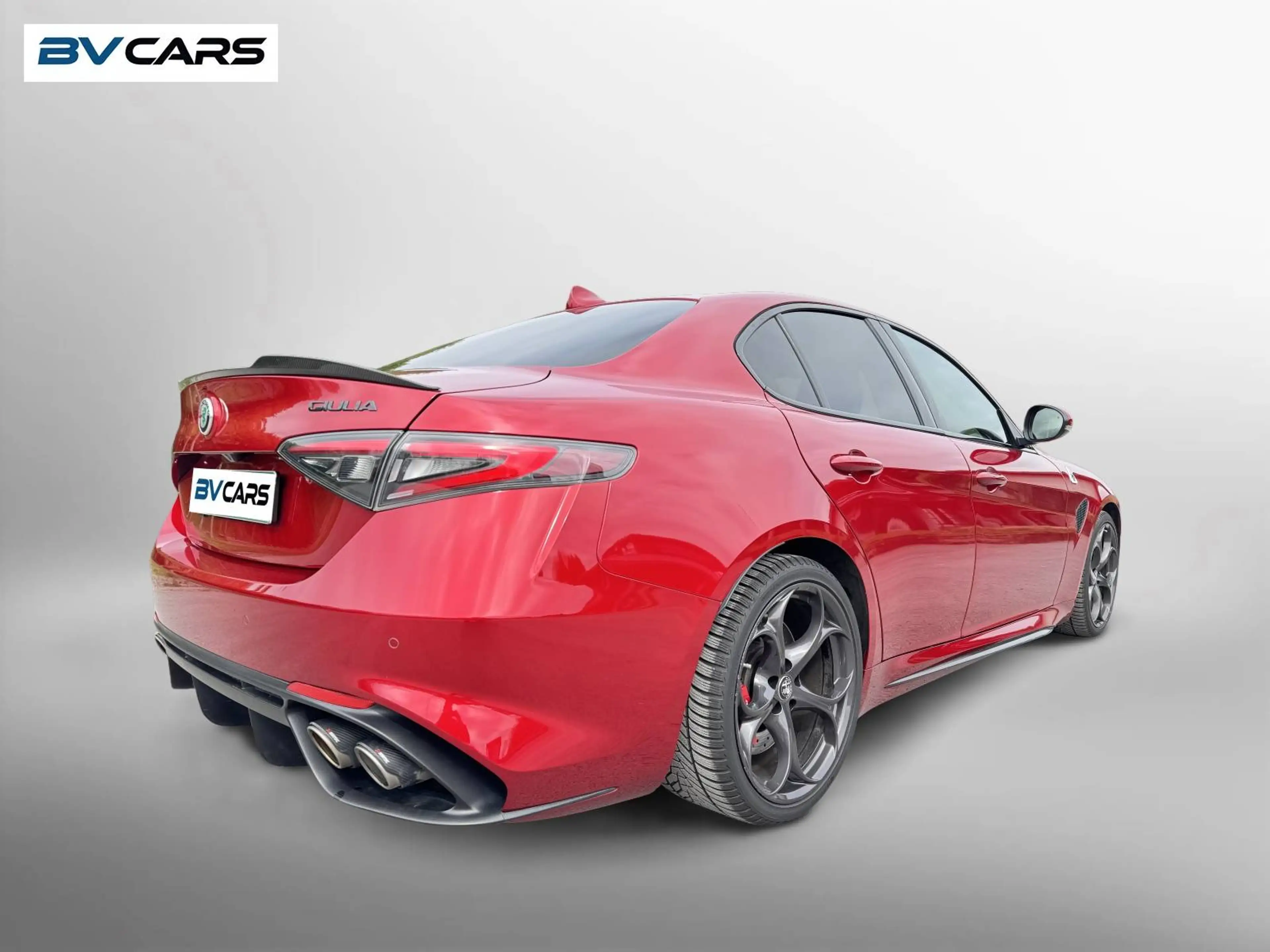 Alfa Romeo Giulia 2.9 T V6 Quadrifoglio Akrapovic/307km/h/CarPlay — photo 6