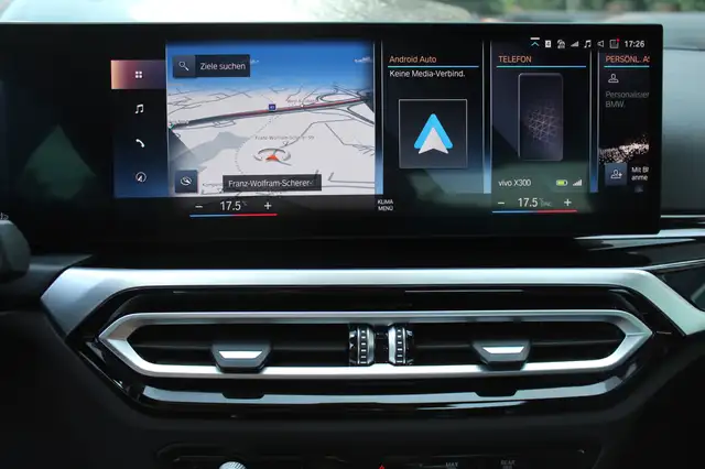 BMW 3 Series view 15