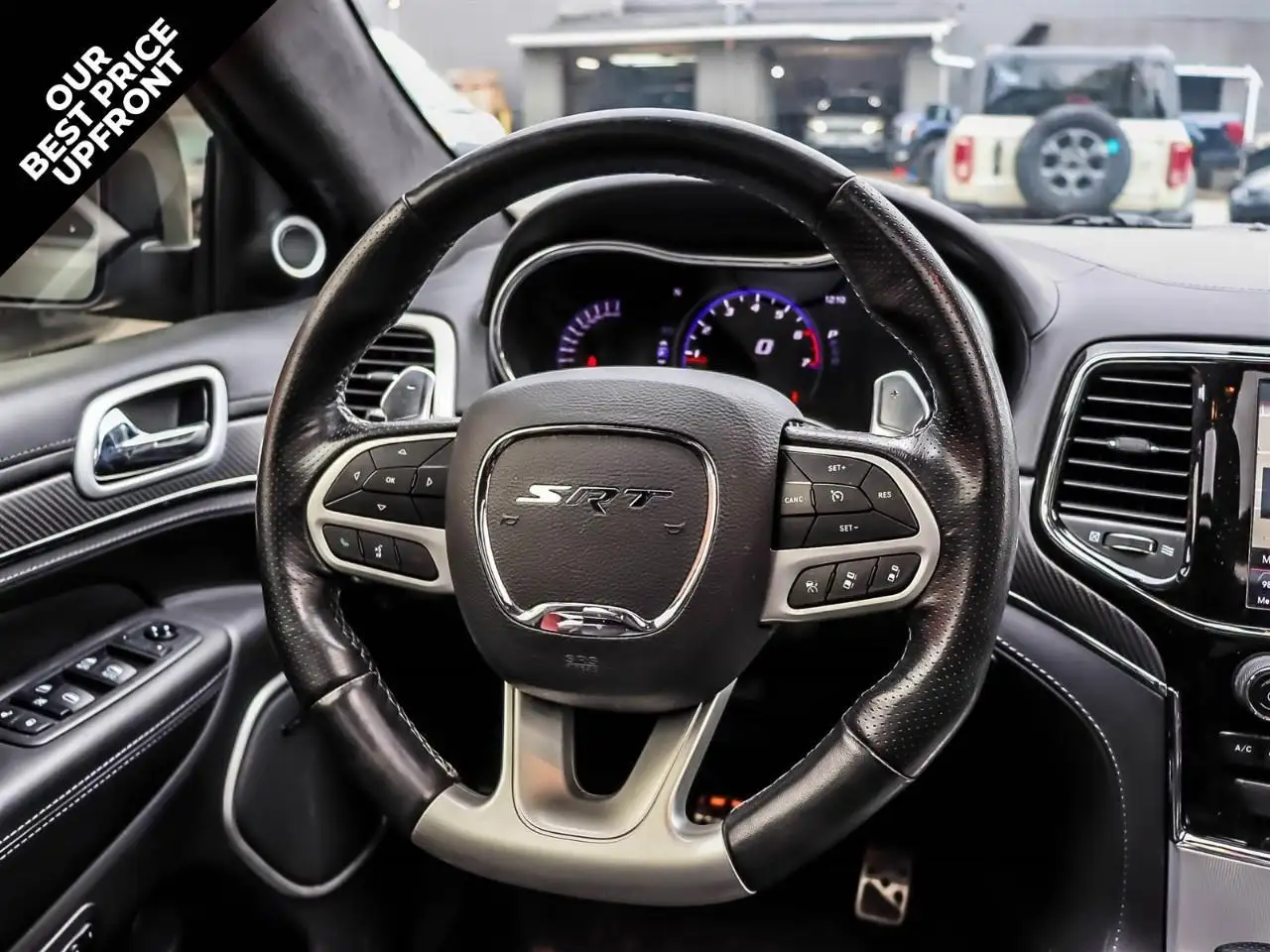 Jeep Grand Cherokee снимка Jeep Grand Cherokee