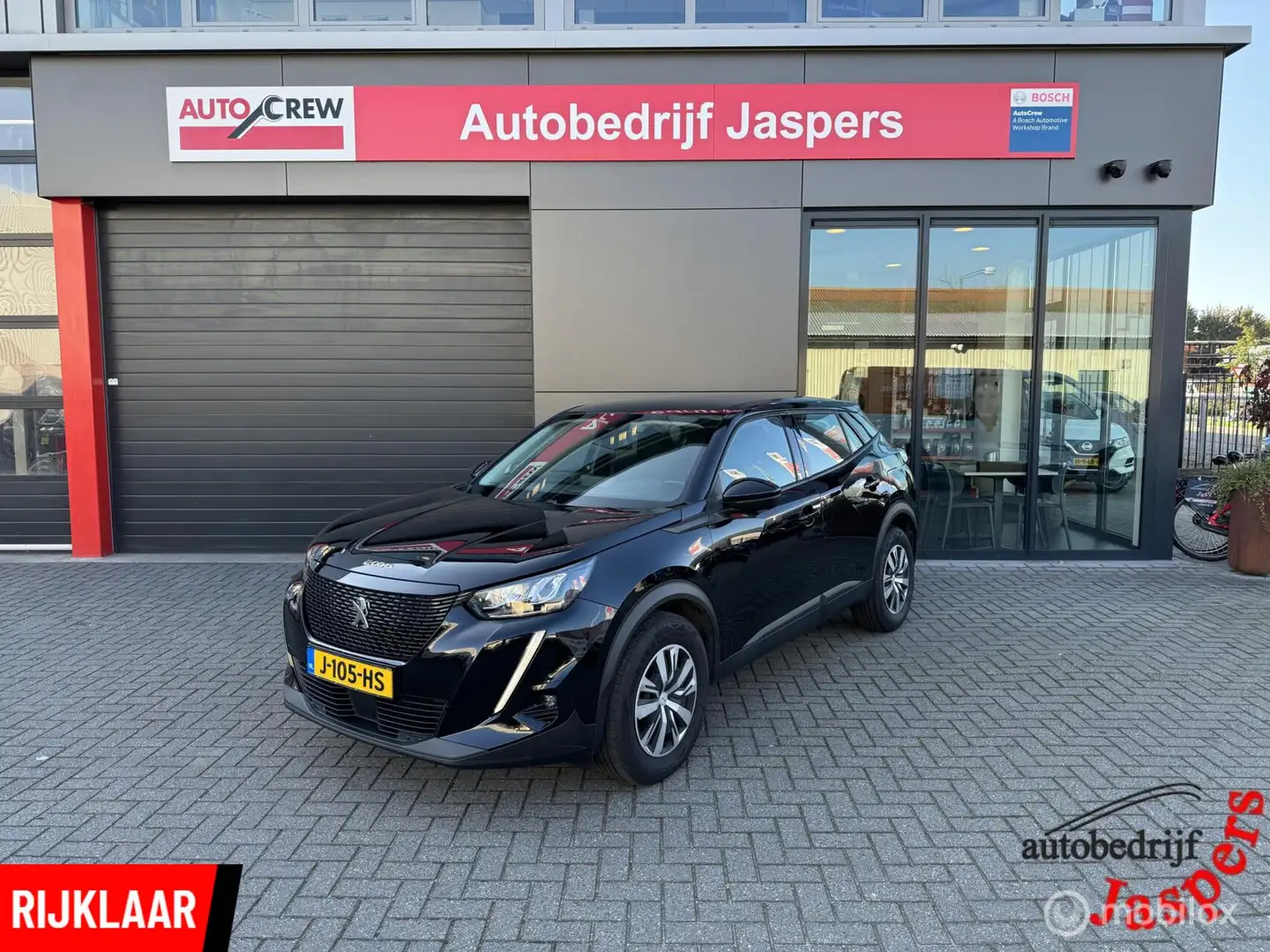 Peugeot 2008 1.2 PureTech Blue Lease Allure Schwarz - 1