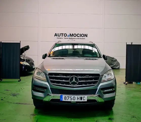 Mercedes-Benz ML 250 250BlueTec 4M 7G Plus